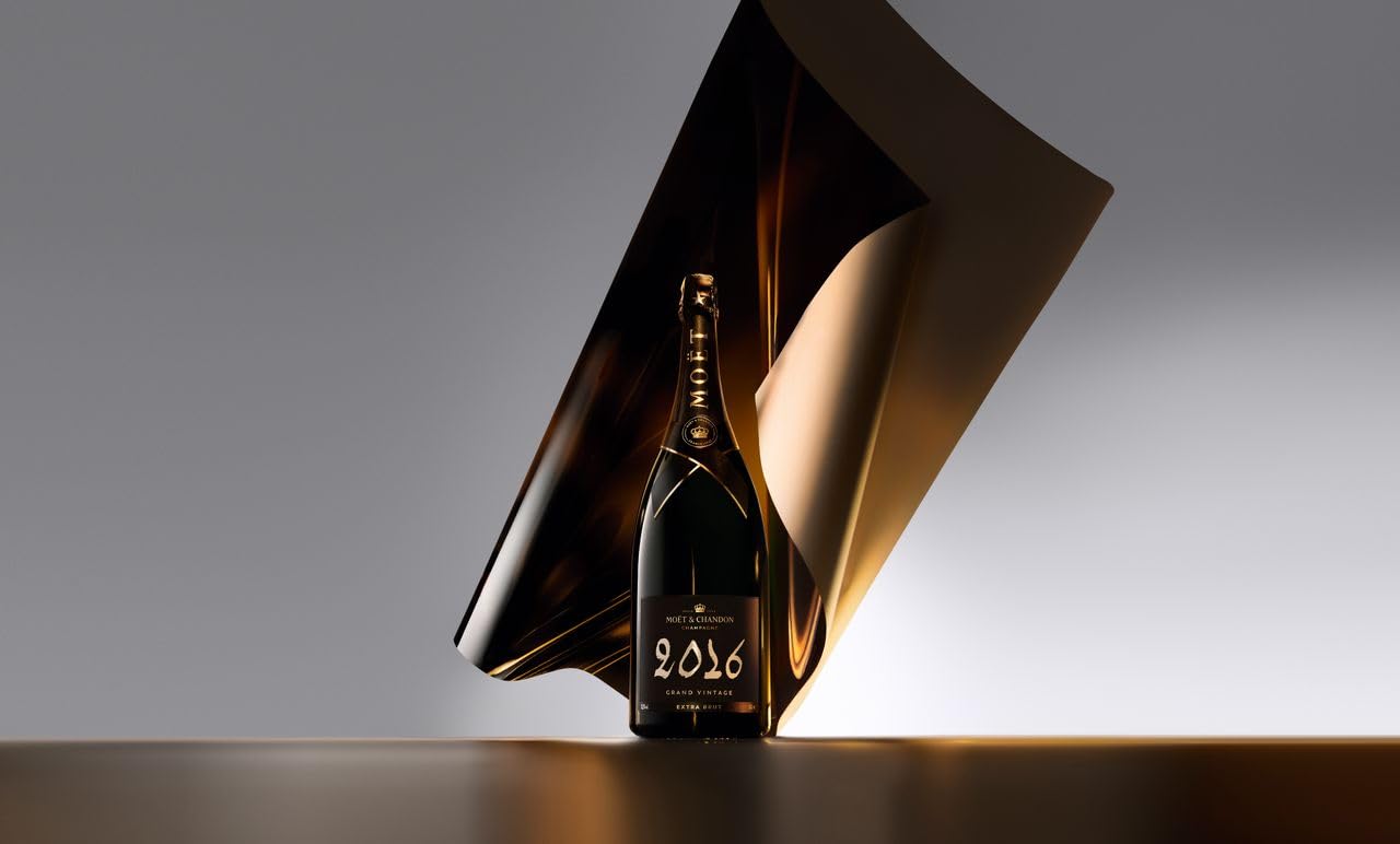 Moët & Chandon Grand Vintage 2016 Champagne - Gift Box 75cl 9