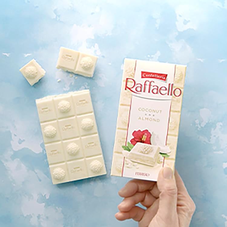 Ferrero Raffaello White Chocolate Bar with Coconut and Almonds 90g