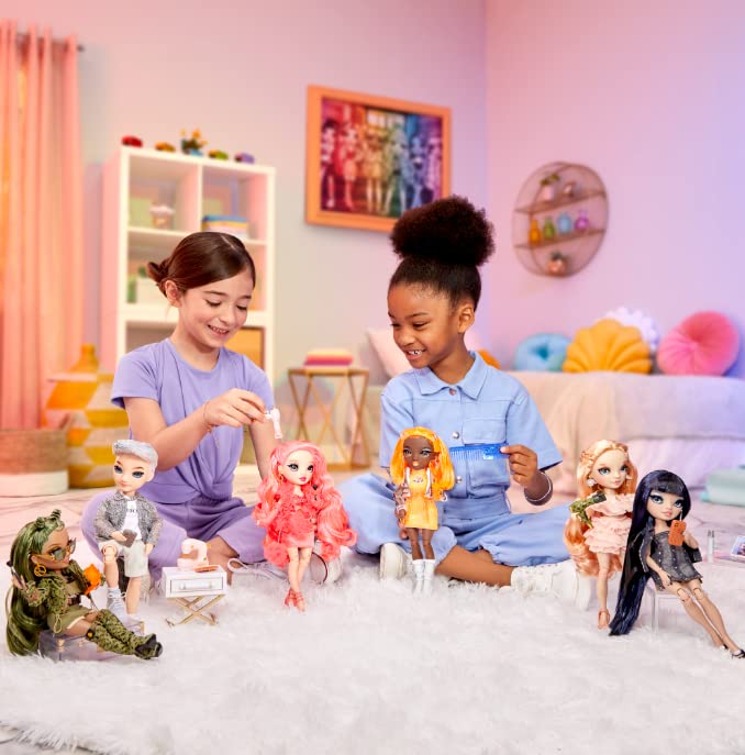 Rainbow High Olivia Woods Camo Green Fashion Doll – bewegliches Modell mit Zubehör 7