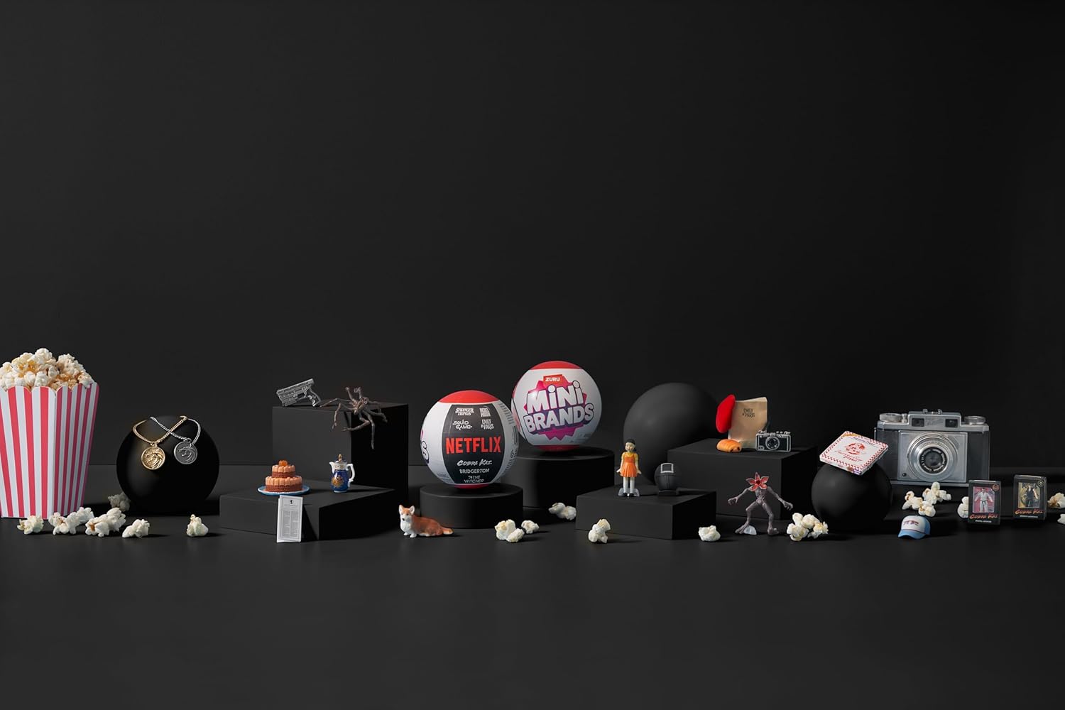Mini Brands Netflix Capsule by ZURU - Surprise Collectible Minis from Stranger Things, Bridgerton & Squid Game 2