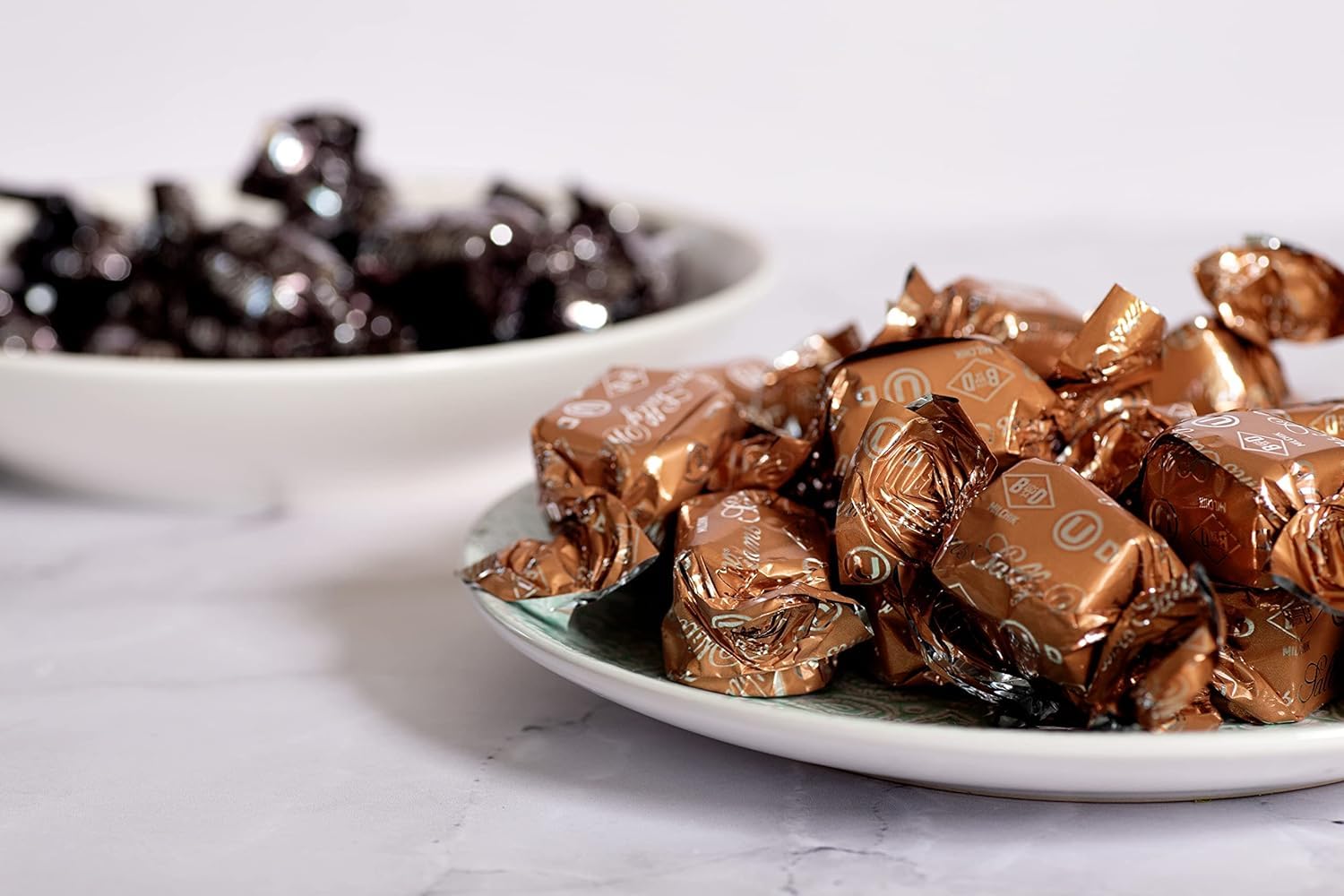 Sally Williams - Luxury Milk Chocolate Covered Soft Nougat Pieces with Roasted Almonds 3