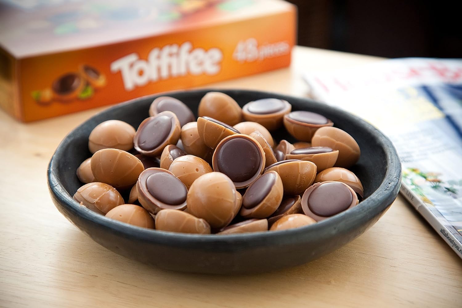 Toffifee Chewy Nougat Caramel Cups with Hazelnut & Milk Chocolate, 48 Pieces 4