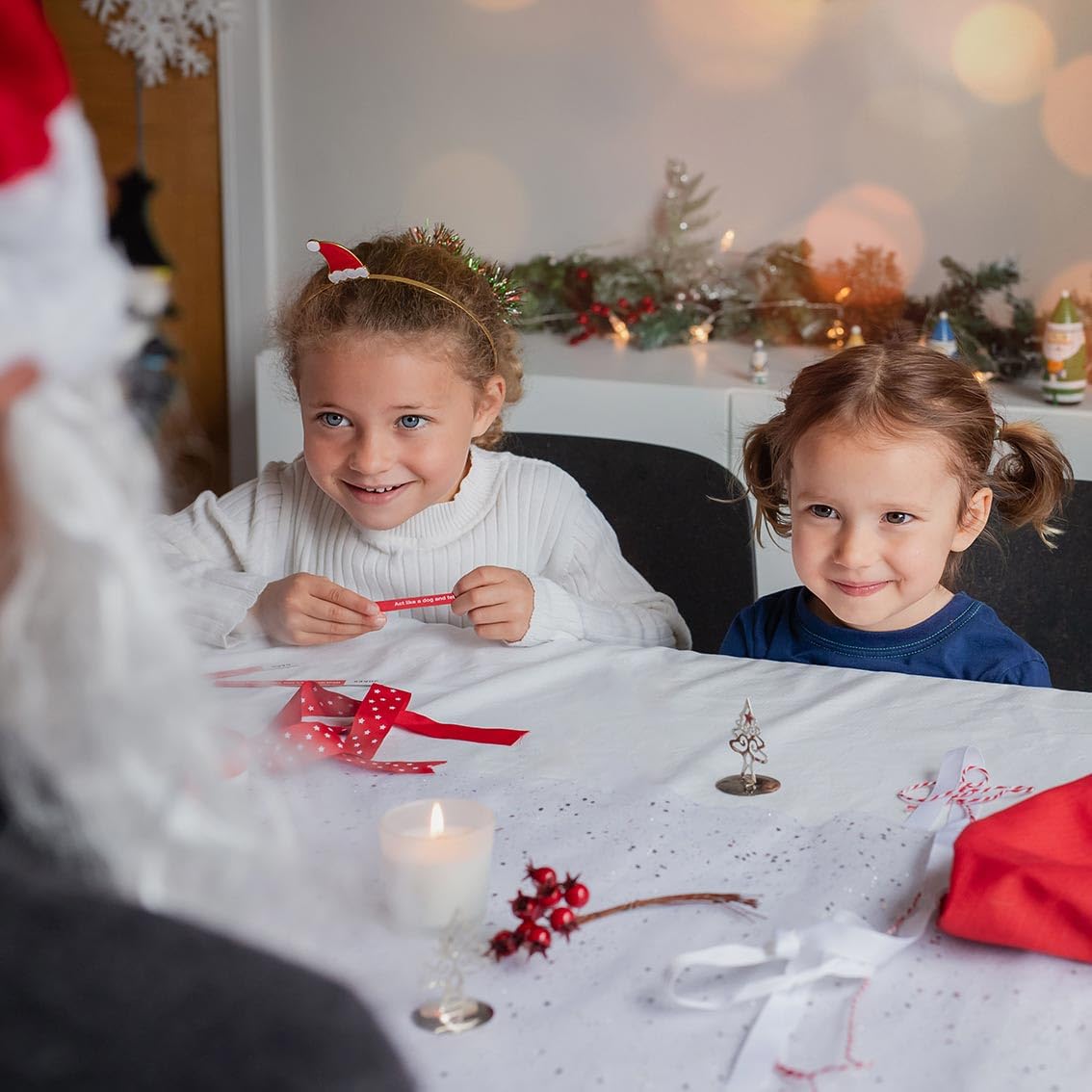 Talking Tables Christmas Family Bingo Game with Festive Red, Green, Gold & Silver Design 11