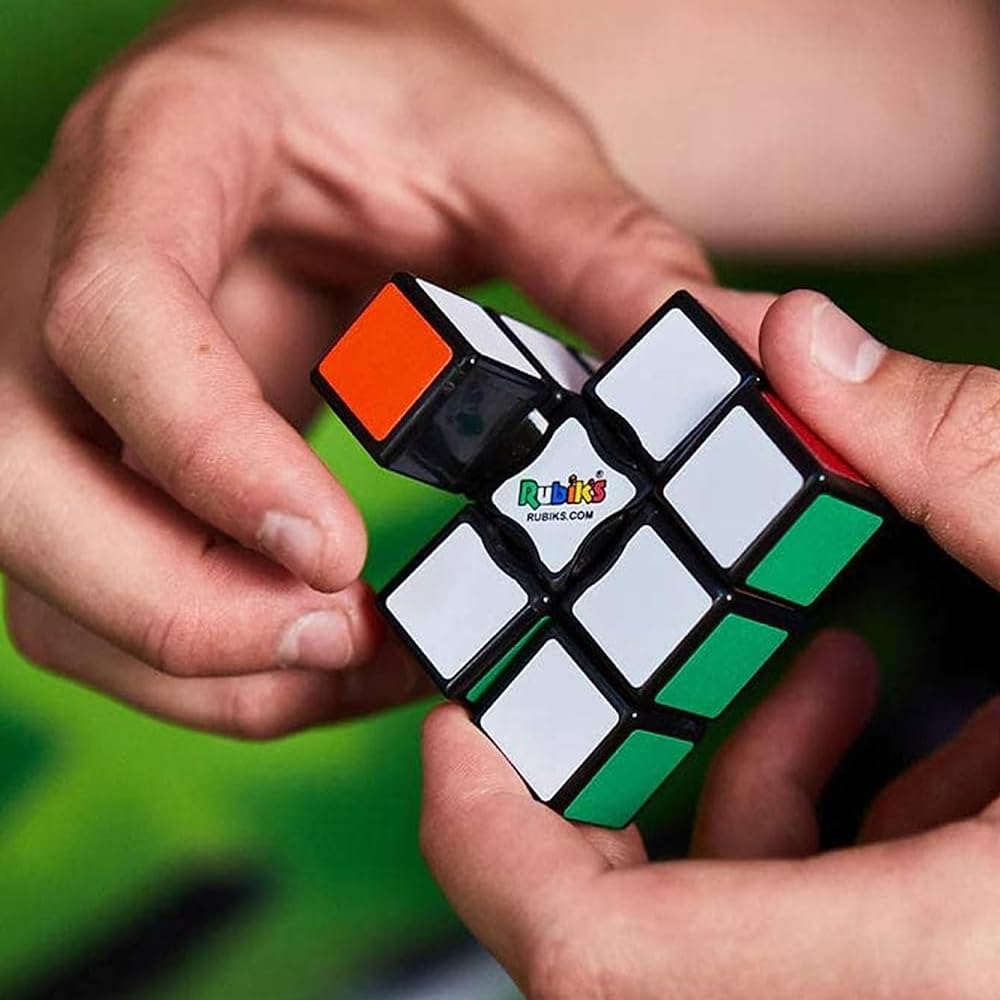 Rubik's Edge 3x3x1 Puzzle Cube - One-Layer Beginner Brain Teaser | Stickerless Plastic 3