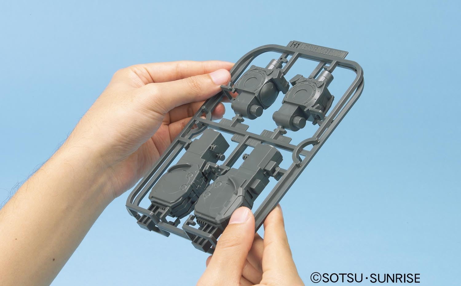 BANDAI SPIRITS RX-78-2 GUNDAM 1/48 Mega Size Model Kit | Snap-Fit Assembly | Multi-Color Molding