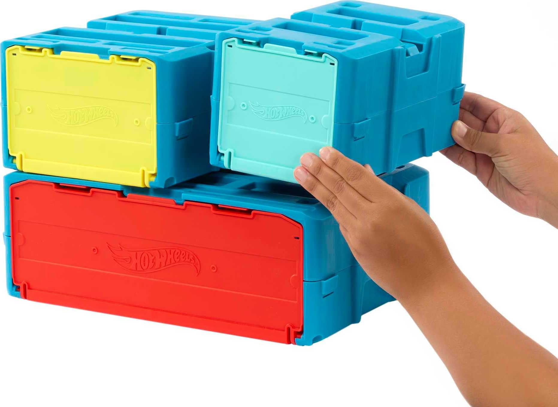 Hot Wheels Track Builder Flame Stunt Pack - Fire-Themed Race Track Set with 16 Pieces & 1 Car for Kids 4+ 3