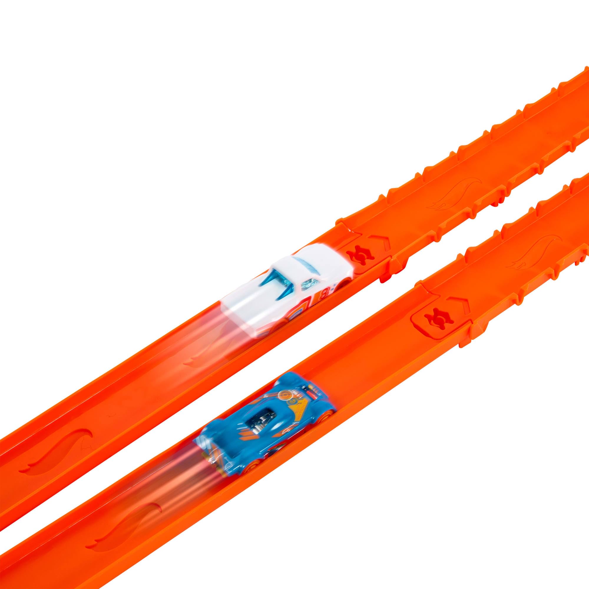 Hot Wheels Track Creator Deluxe Pack - 25 Feet Speed Snap Track with 2 Cars 4
