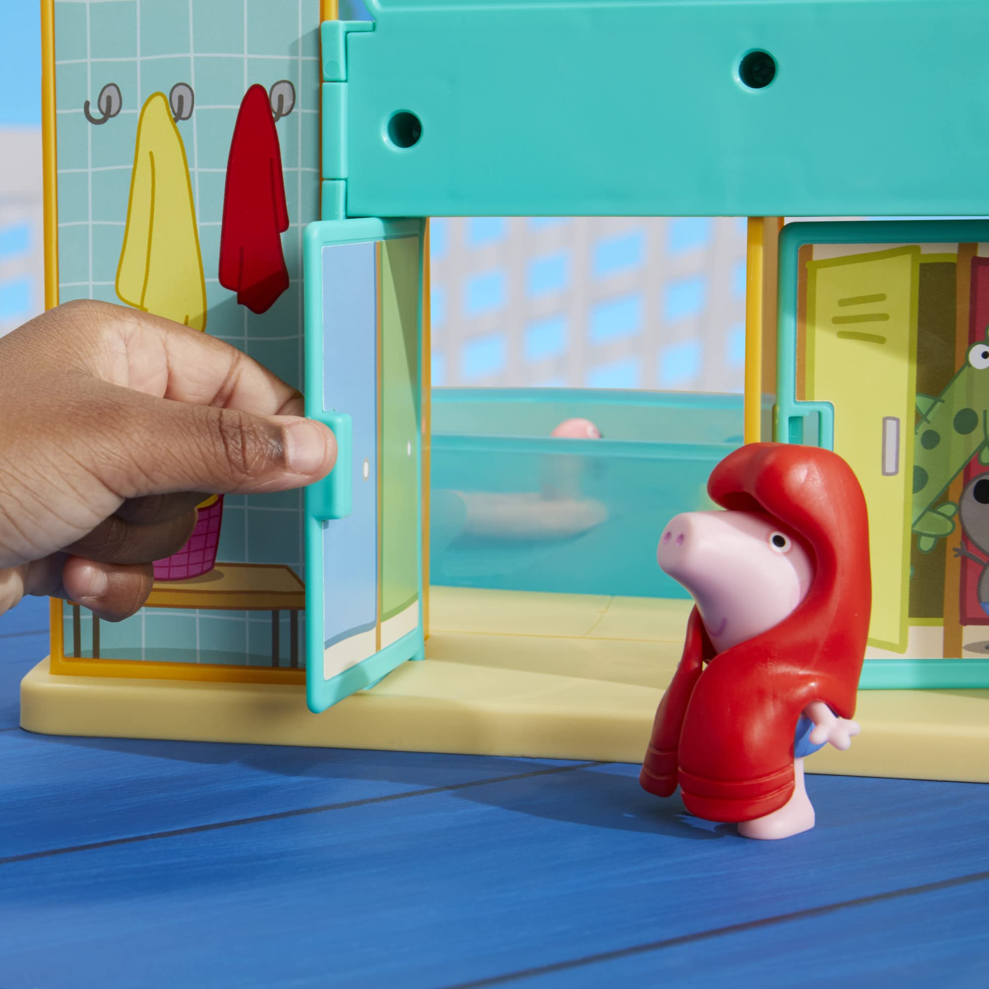 Peppa Pig Waterpark Playset - 2-Sided Playset with Figures & Accessories for 3+ 10