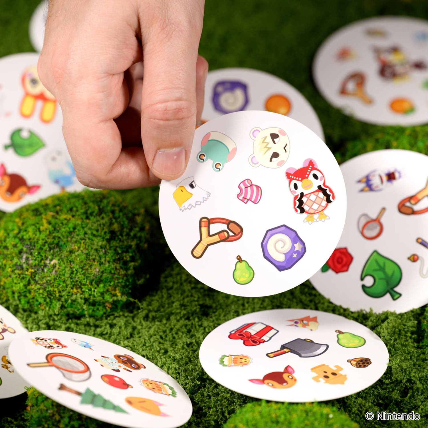 Asmodee Dobble Animal Crossing Family Card Game for 2-8 Players, Ages 4+ 2