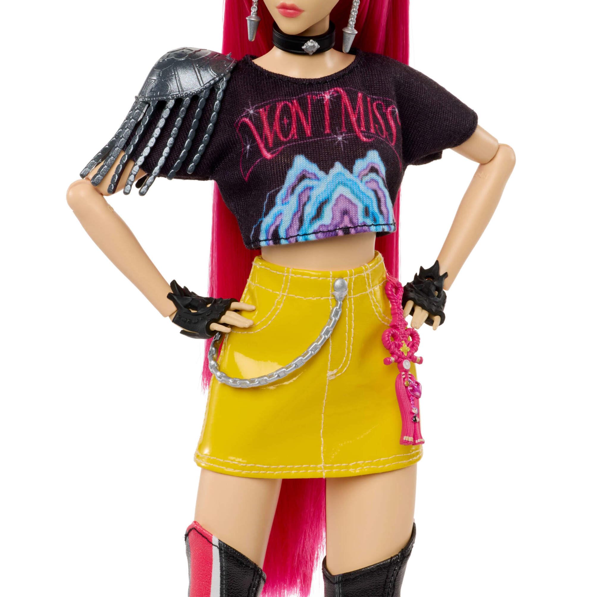 Mattel KPop Demon Hunters HUNTR/X Mira Fashion Doll | 11 Points of Articulation | Ages 4Y+ 5