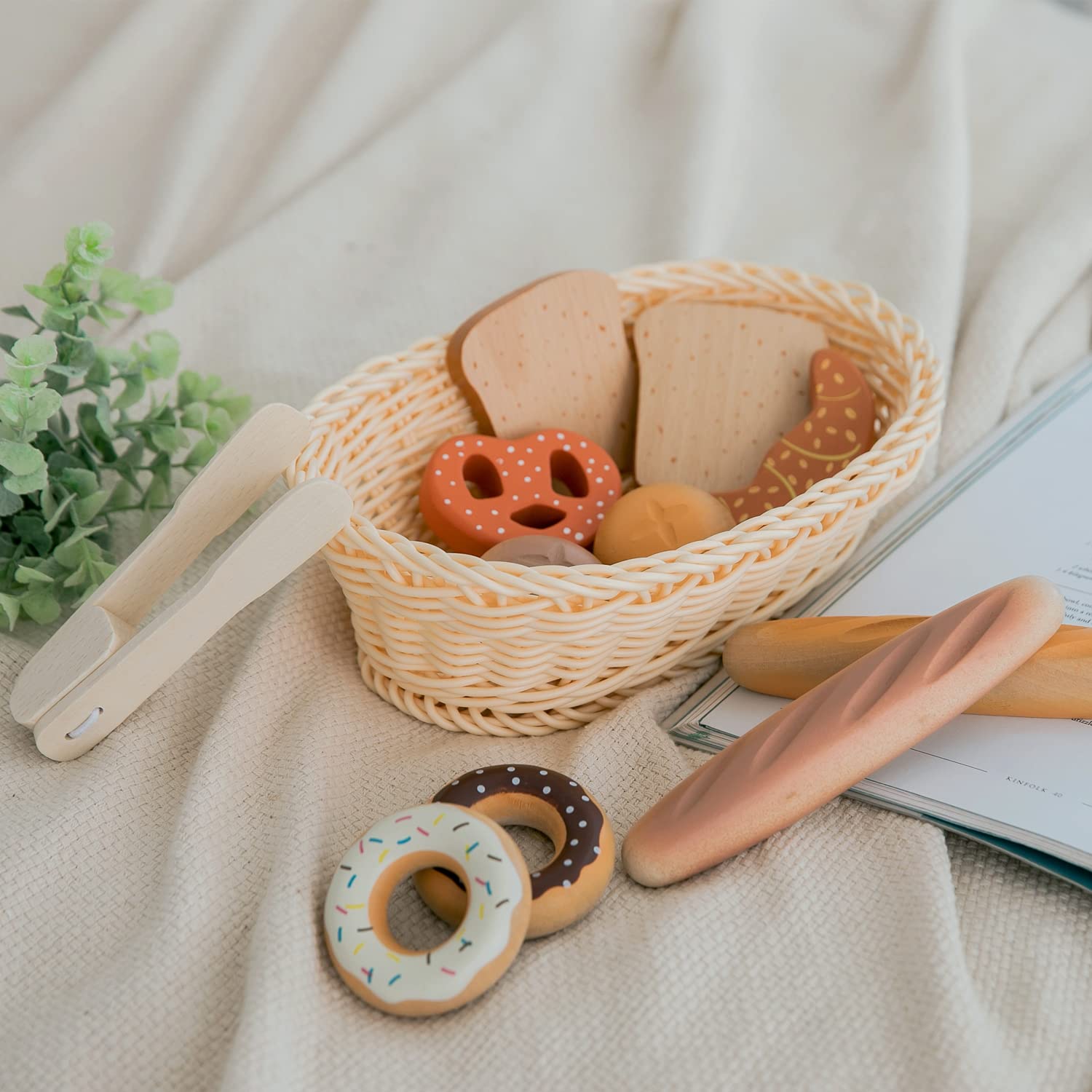 New Classic Toys Bread Basket with Wooden Bread Pieces for Pretend Play Kitchen | Ages 2+ | Wood 5