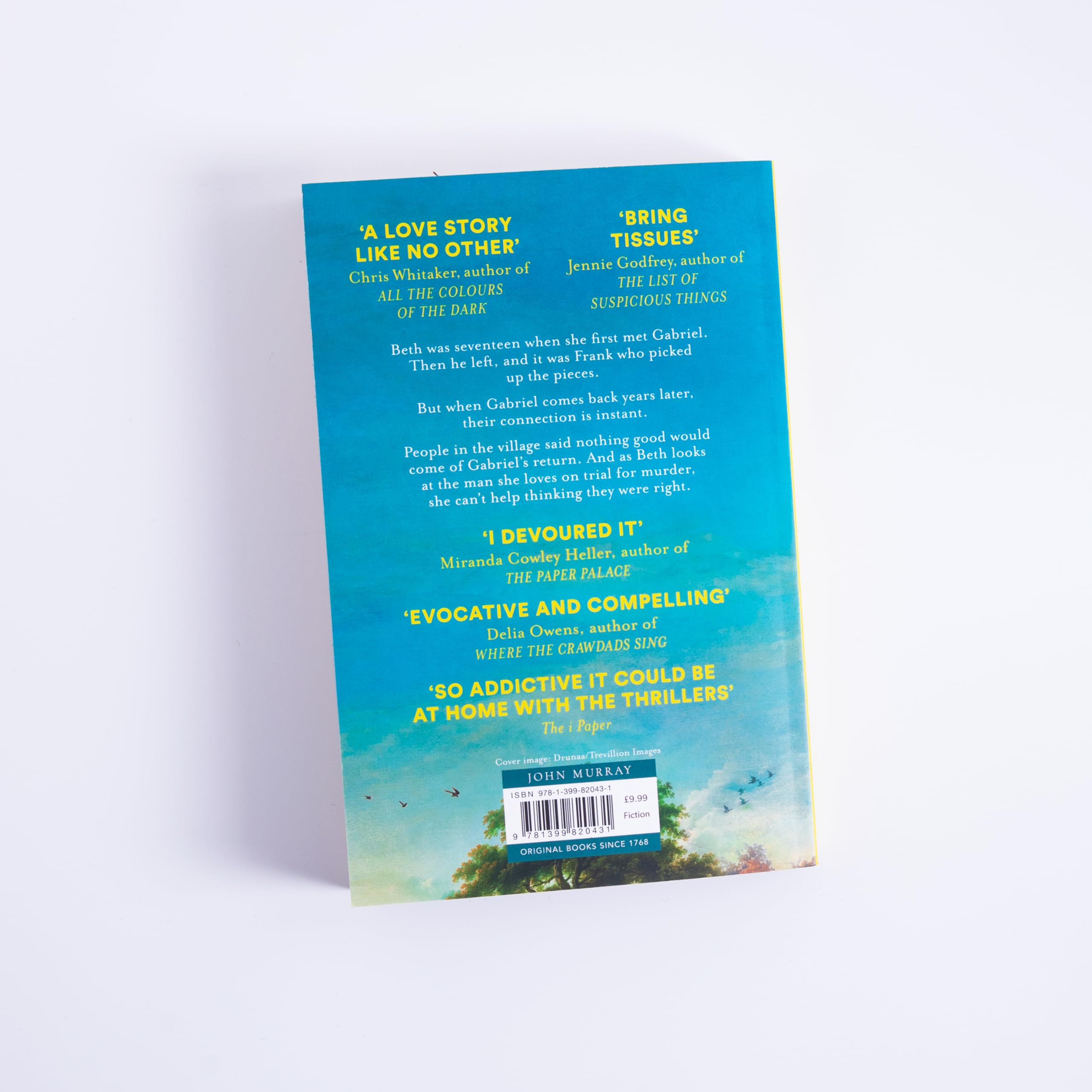 Hall, Clare Leslie - Broken Country | Mystery Paperback