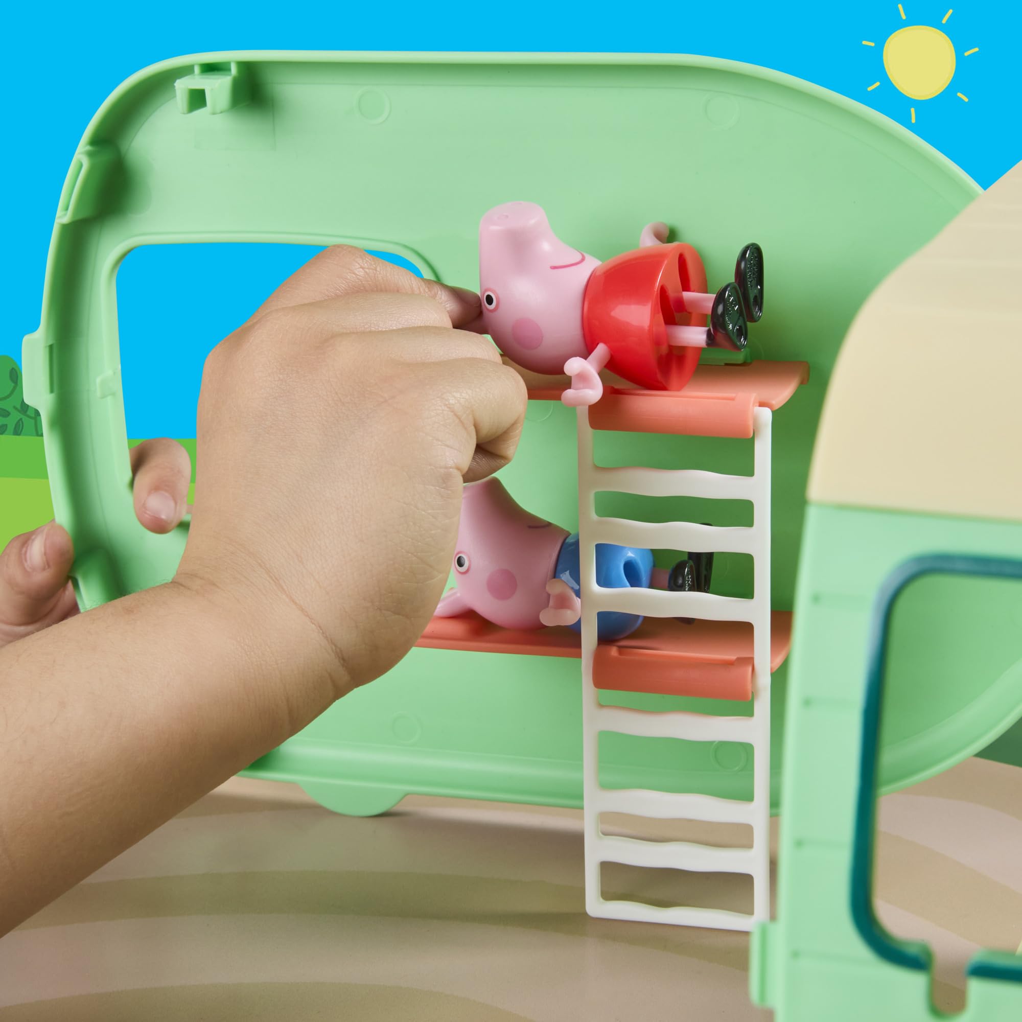 Peppa Pig Three Little Piggies Caravan Playset with 3 Figures - Ages 3+ 9