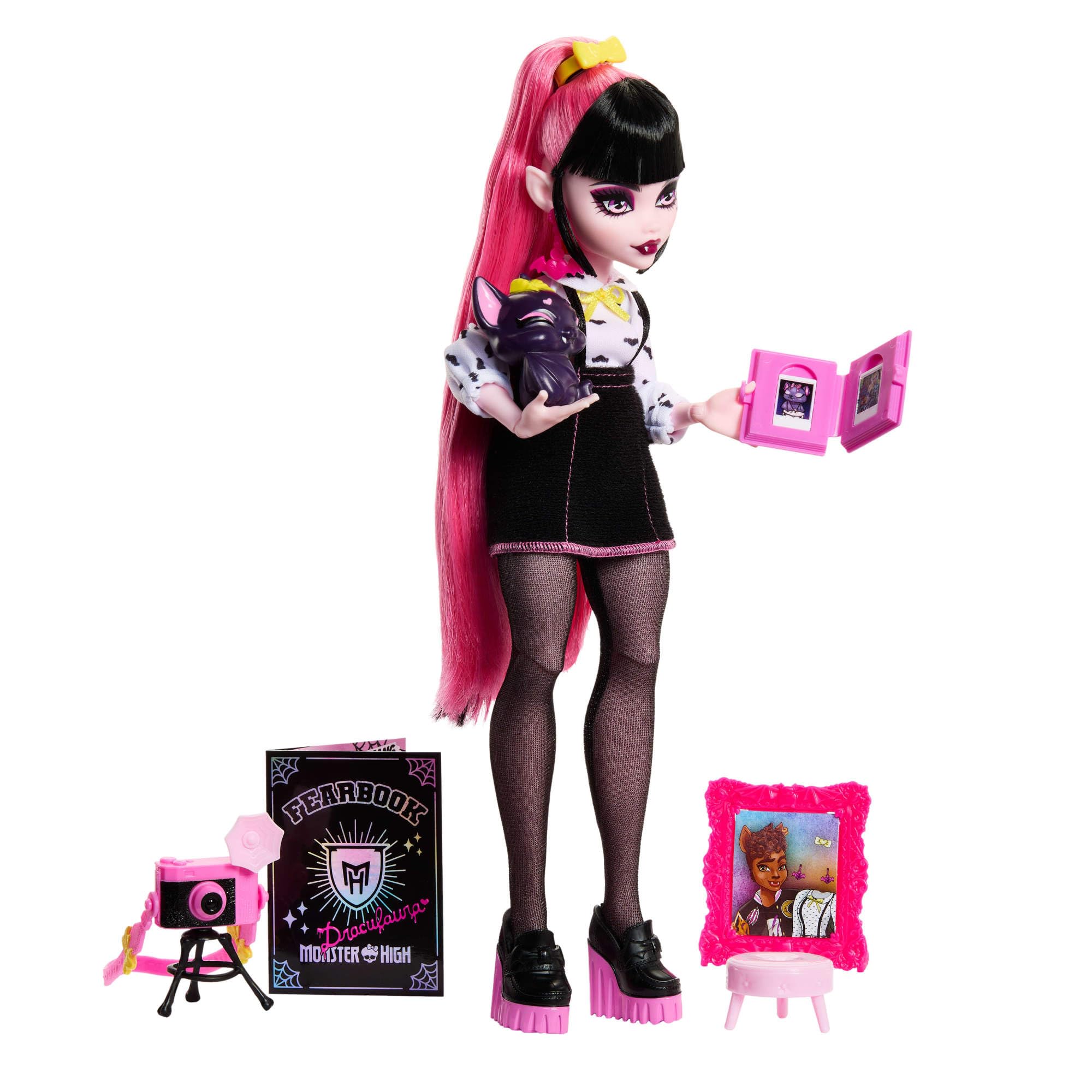 Monster High Draculaura Photography Club Playset - Ages 4+ 4