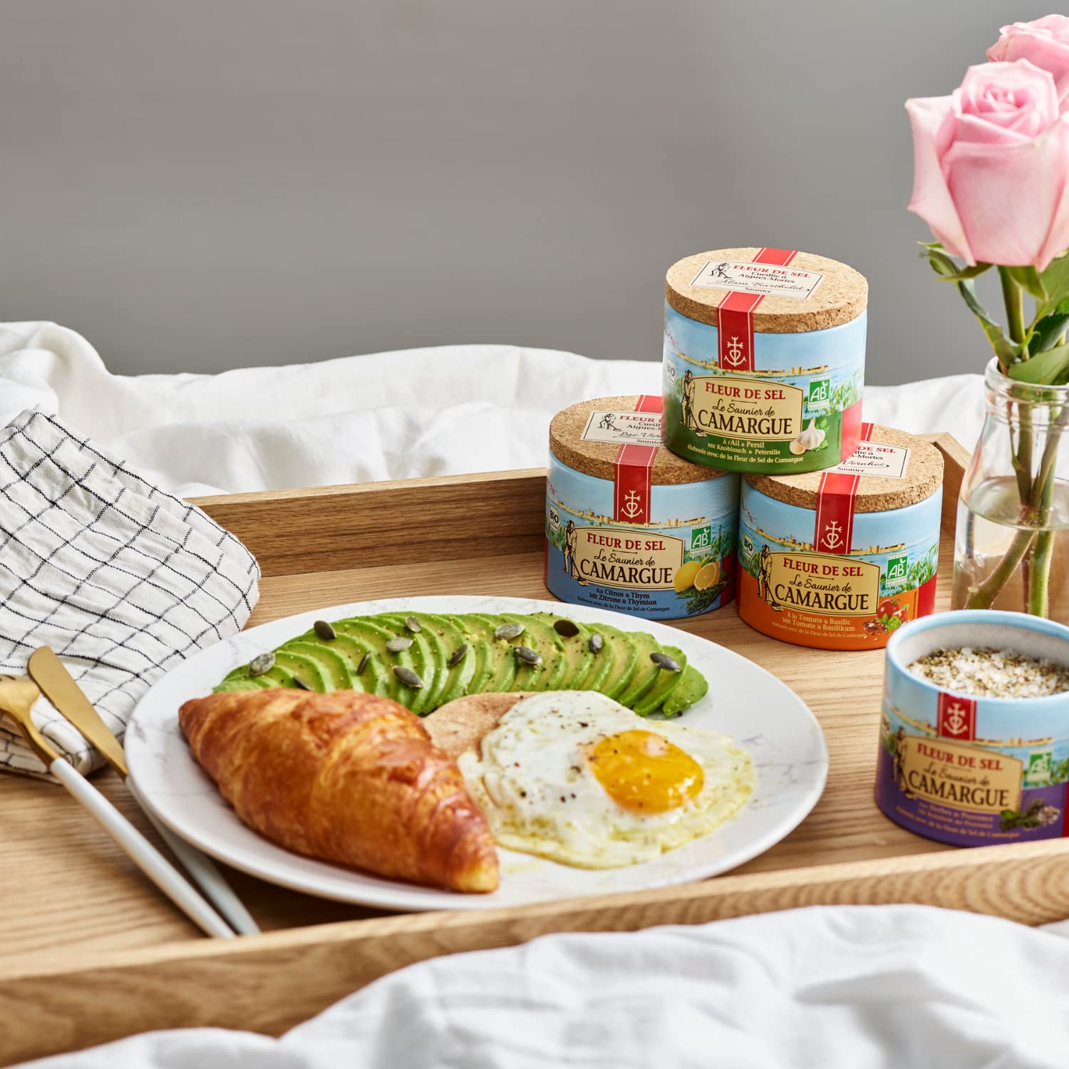 Le Saunier De Camargue Fleur de Sel Lemon and Thyme Sea Salt Flakes - 125g 3