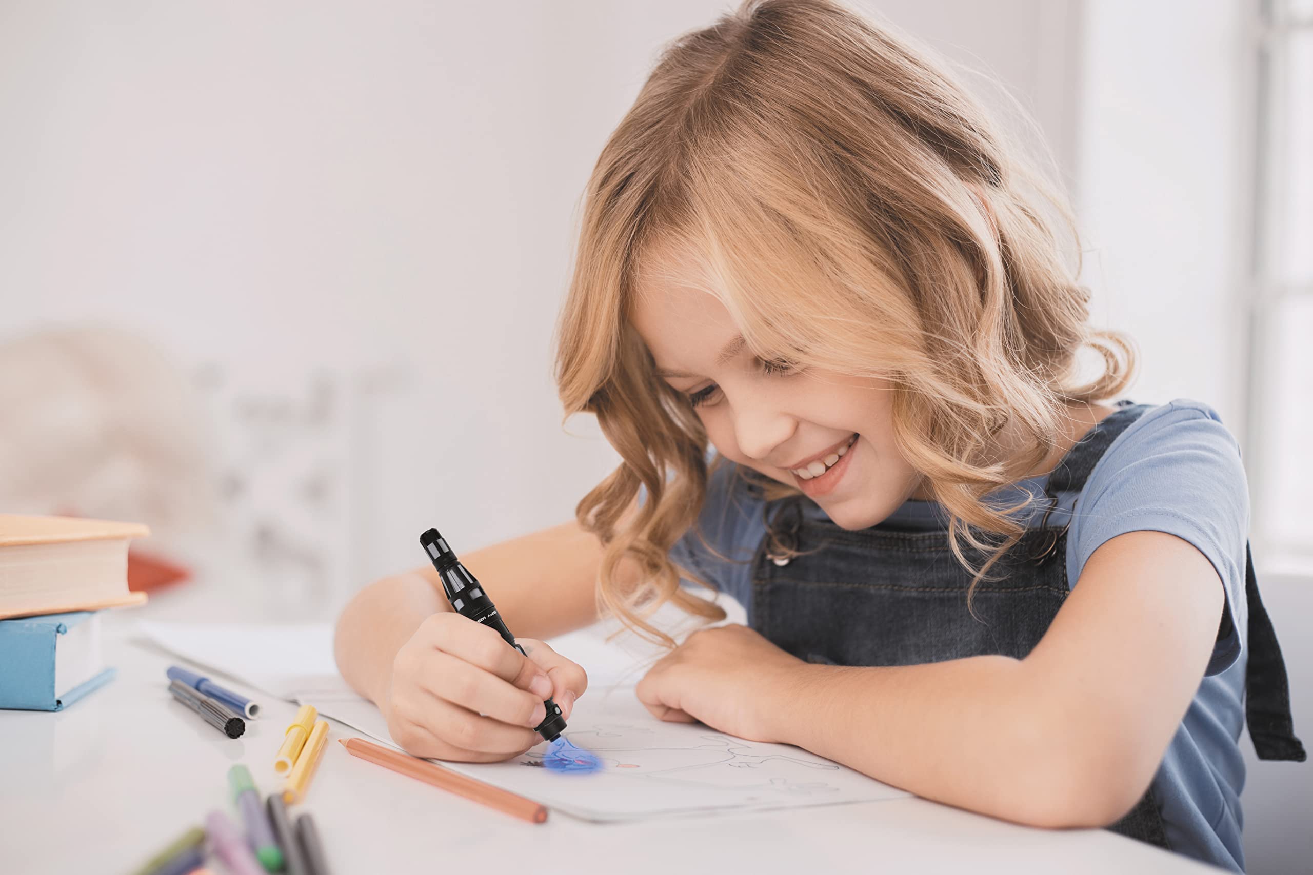 Lexibook Spy Mission - Invisible Ink UV Light Spy Pen for Secret Messages 12