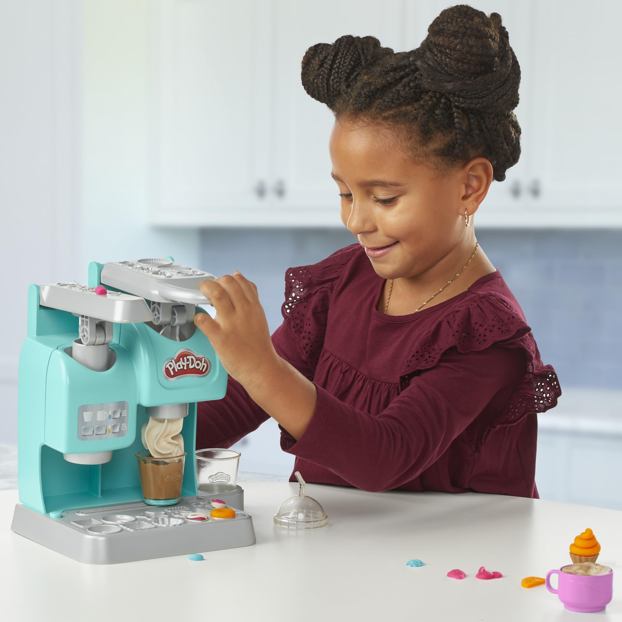 Play-Doh Super Colourful Cafe Playset - Pretend Play Coffee Shop with 8 Pots & 20 Accessories 2