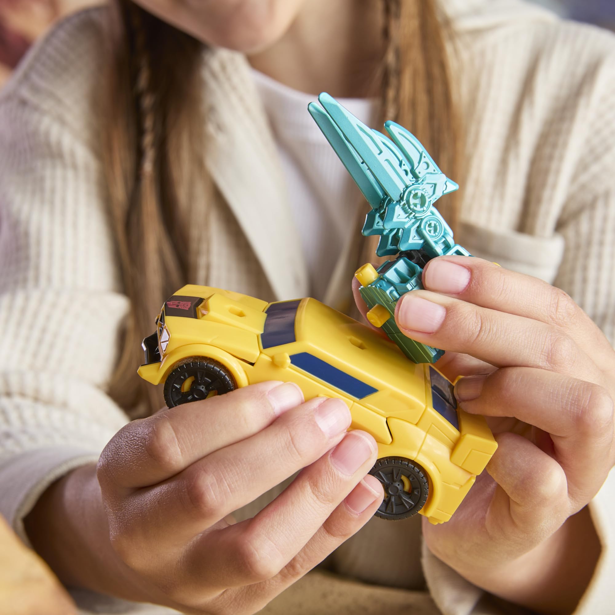 Transformers CYBERWORLD Armored Changers Bumblebee Action Figure - Ages 6+, 2-in-1 Transformation, 18.07 cm 9