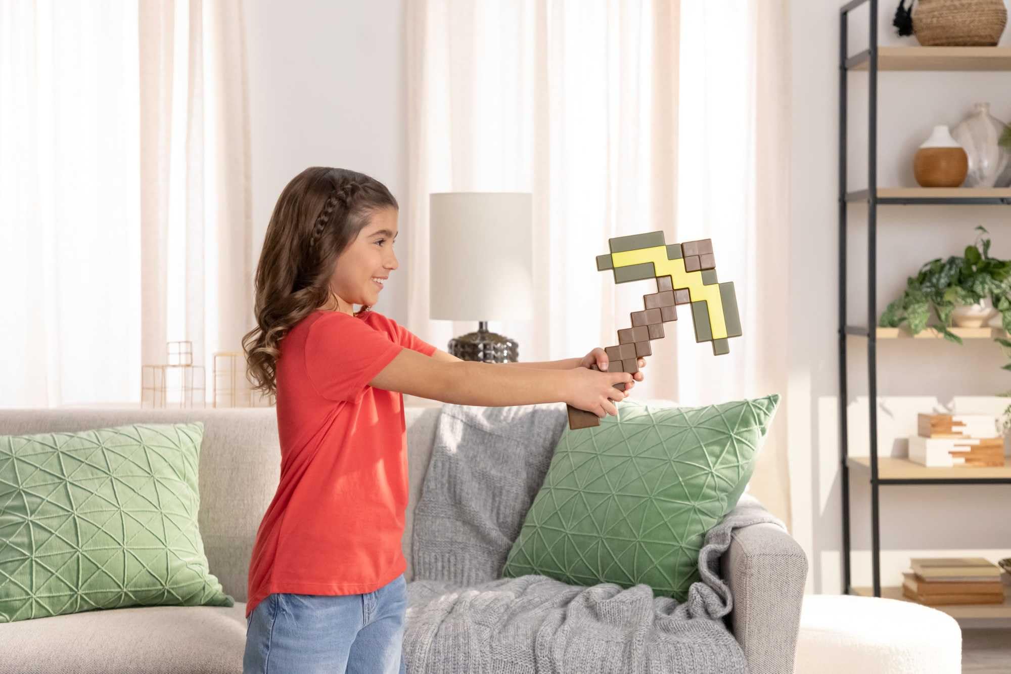 Minecraft Role-Play Battle Toy Accessory Set - Pixelated Design for Kids 6+ 8