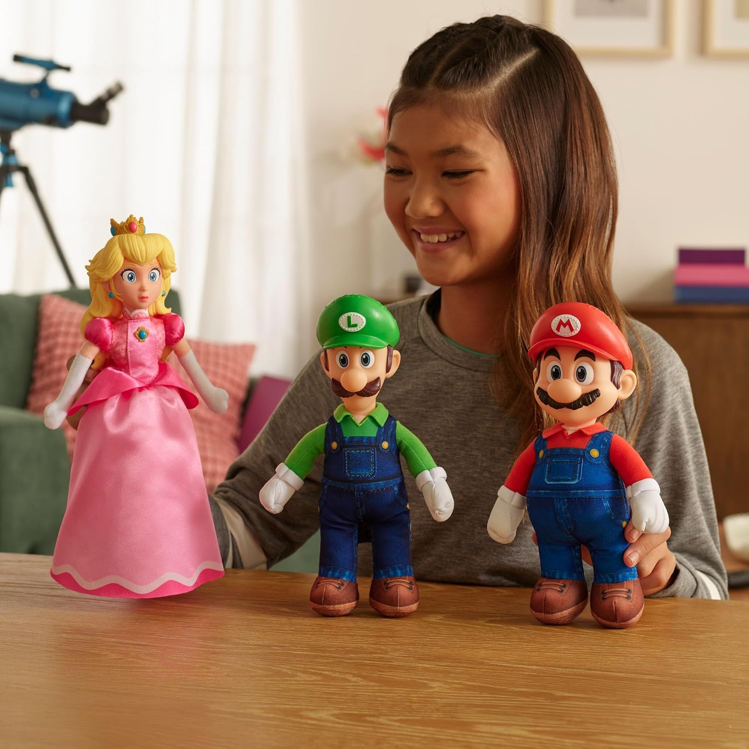 THE SUPER MARIO BROS. MOVIE Luigi Jumbo Roto Plush - 14.96 inches | Ages 3+ | Standard Edition 3