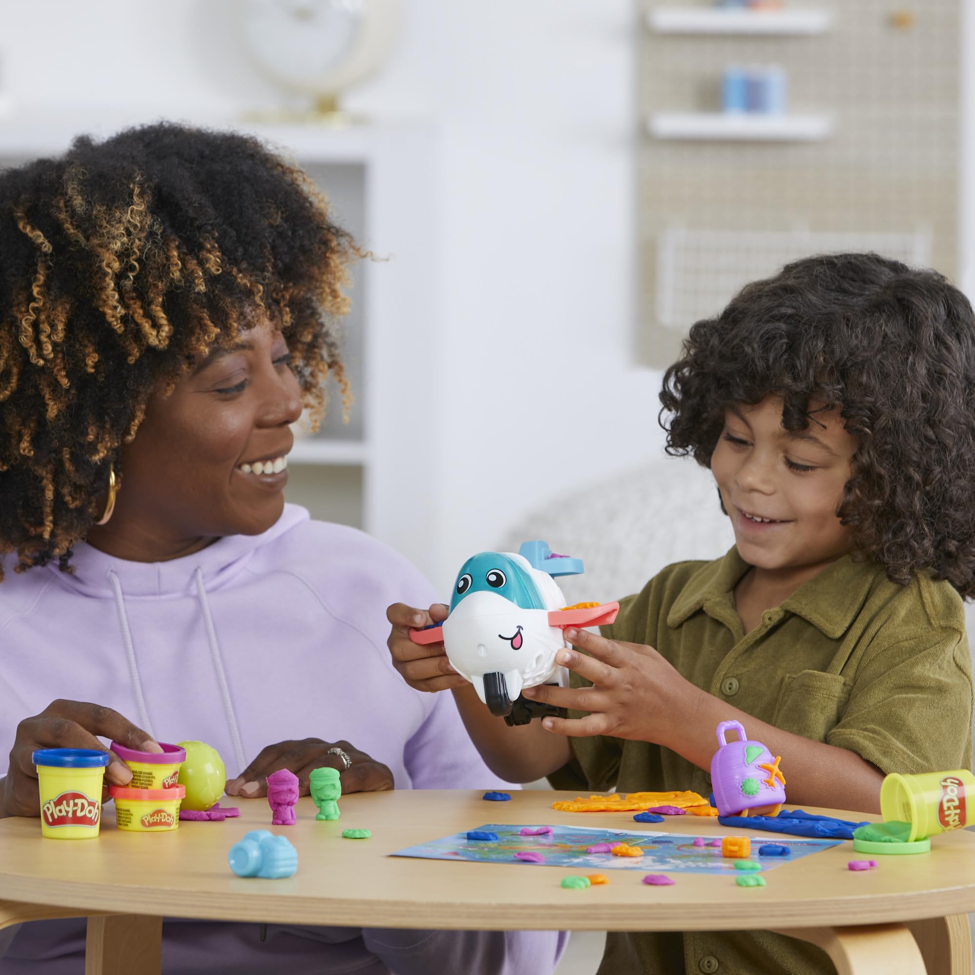 Play-Doh Airplane Explorer Starter Playset - Creative Travel-Themed Play for Ages 3+ 3