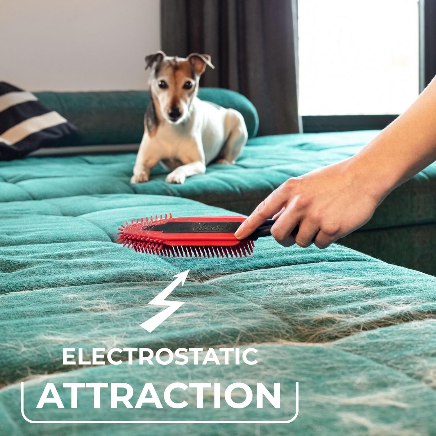 Vileda Pet Pro Electrostatic Brush - Silicone, Red/Grey, Ideal for Pet Hair Removal from Carpets & Upholstery