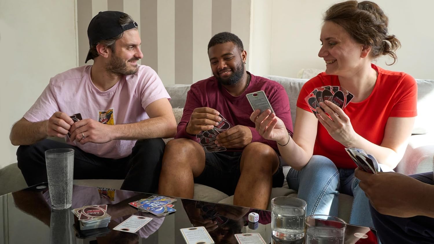 Mattel Games UNO Dare Adults Only Card Game, UK English Version 4