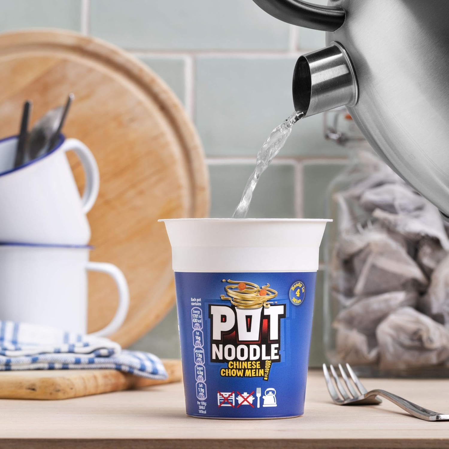 Pot Noodle Chinese Chow Mein Vegetarian Instant Noodles 12 x 90 g 6