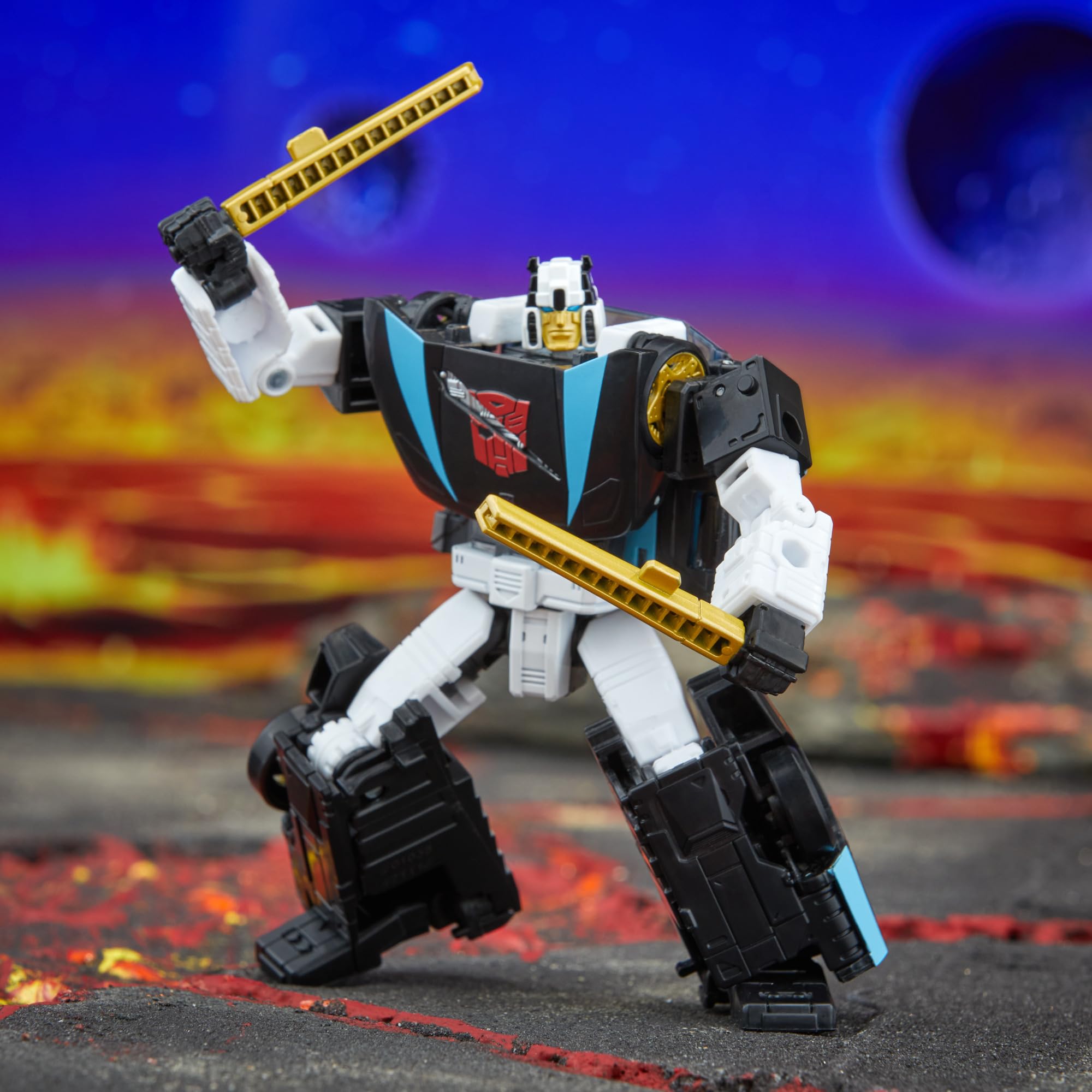 Transformers Legacy Deluxe Class Armada Universe Wheeljack Action Figure | 5.5-inch | 16 Steps 6