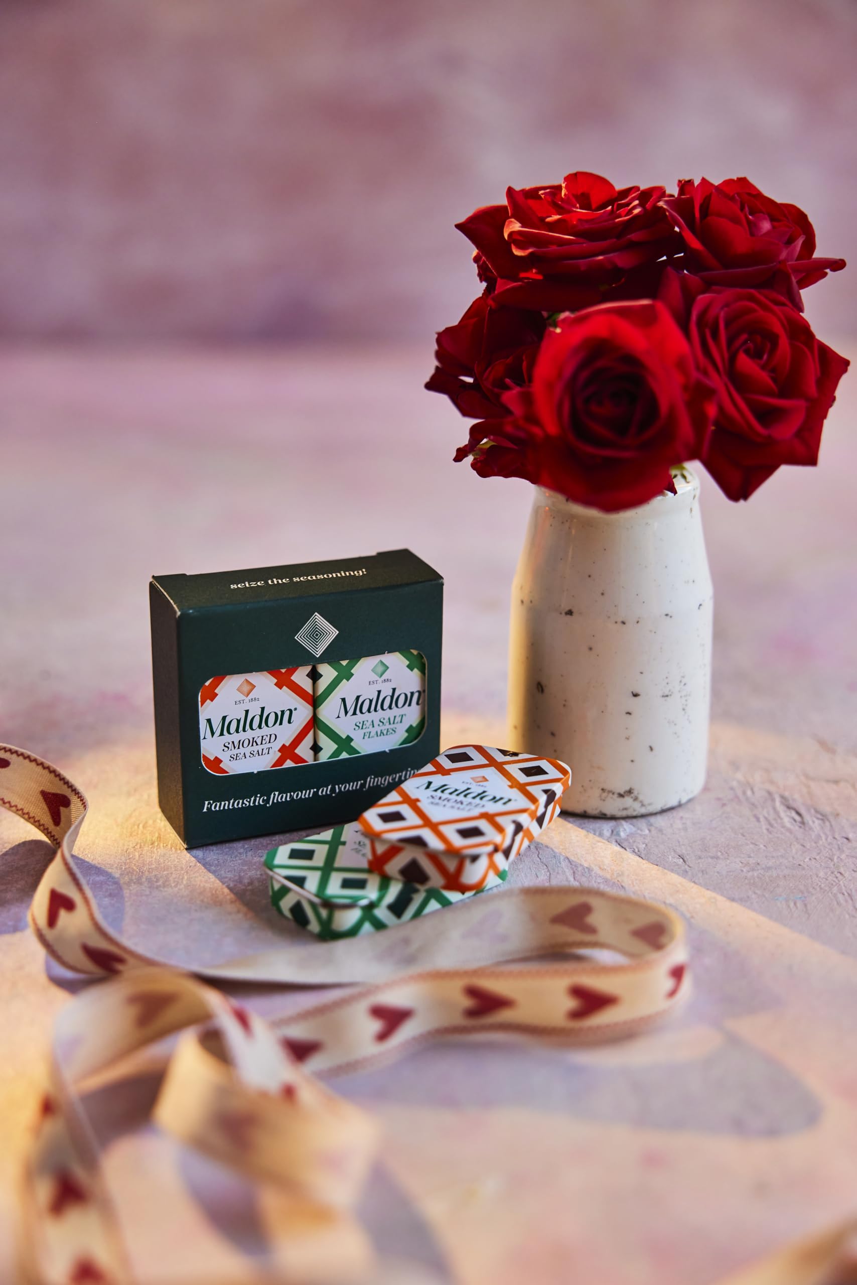 Maldon Salt - Pinch Tin Set - 2 Original Sea Salt Tins & 2 Smoked Sea Salt Tins 2