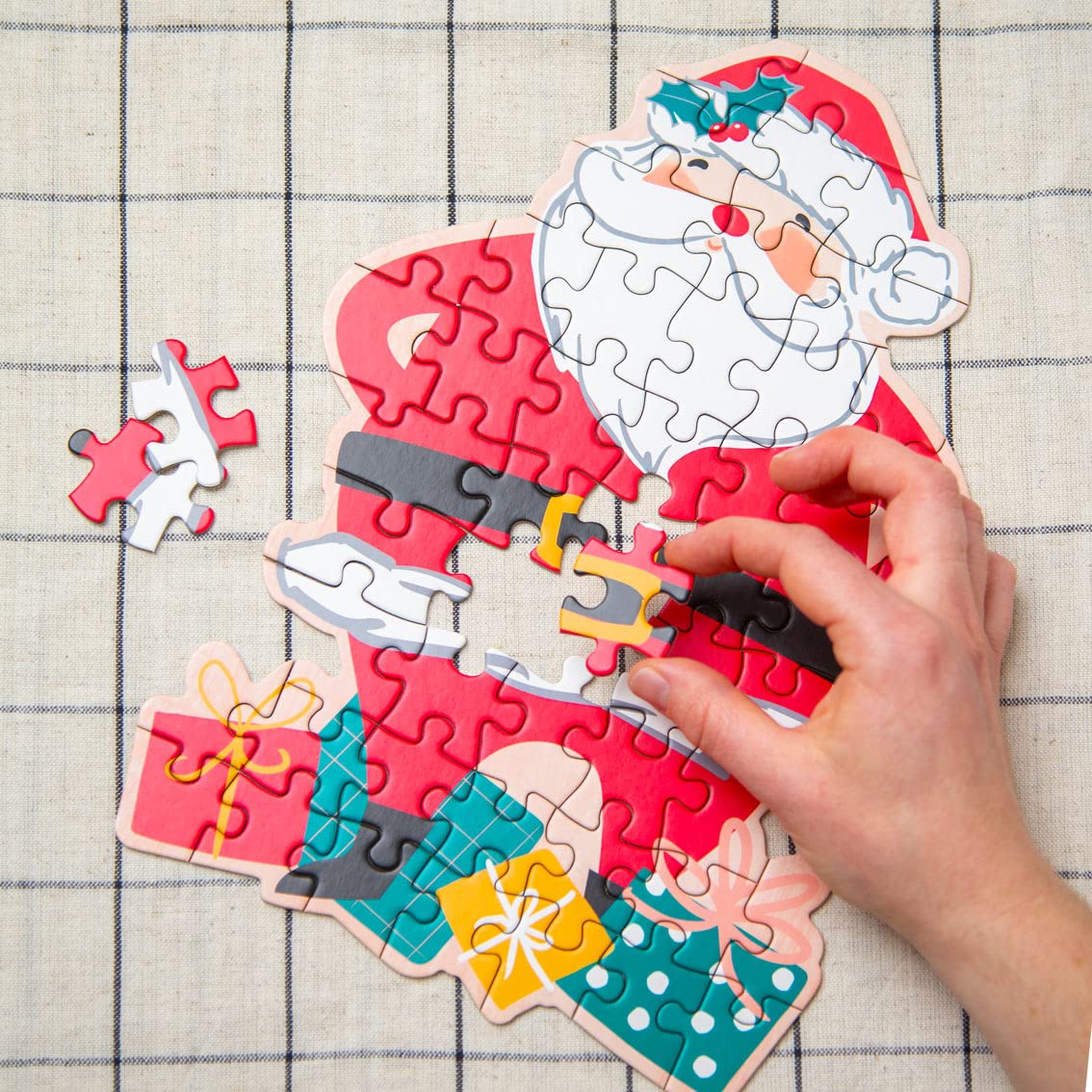 Talking Tables 50-Piece Santa Christmas Jigsaw Puzzle for Kids Age 3+ 2