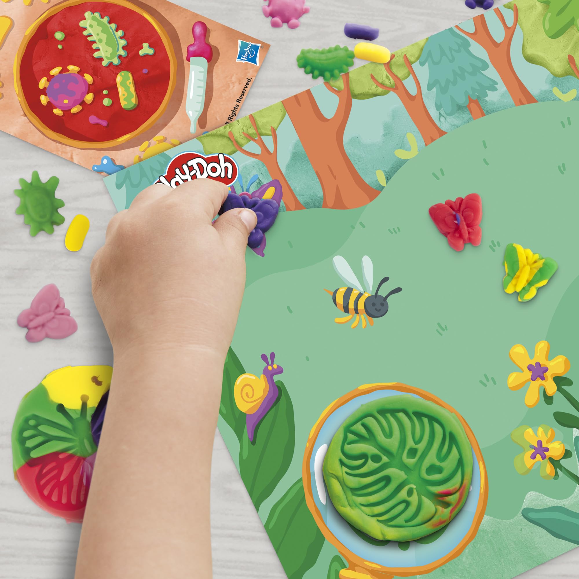 Play-Doh Light & Look Microscope Playset - Educational Science Toy for Kids 3+ 7