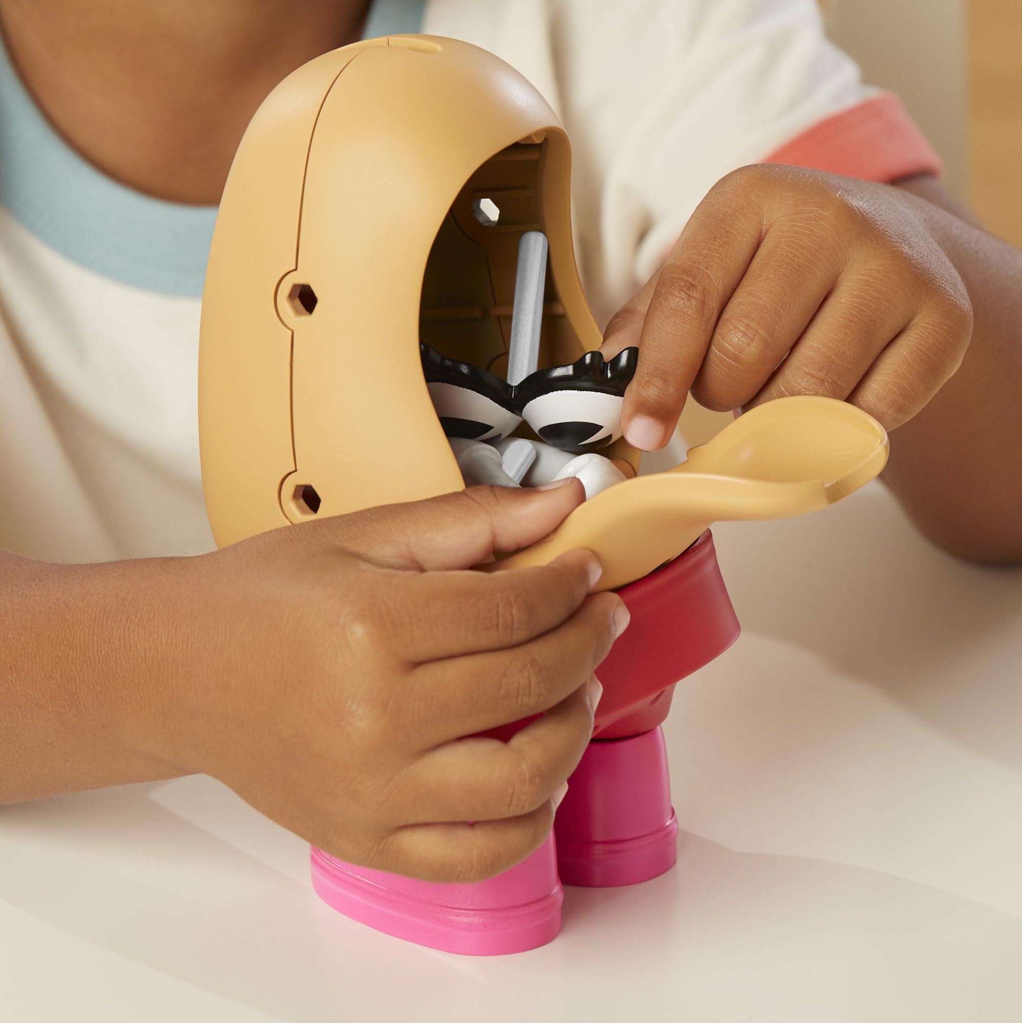 Mr. Potato Head Mrs. Potato Head - Mix and Mash Fun | Ages 2+ | 12 Pieces 4