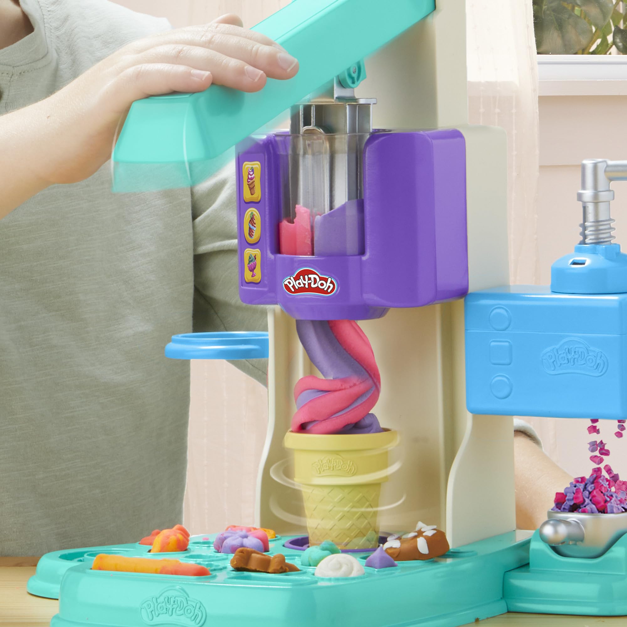Play-Doh Rainbow Swirl Ice Cream Playset - Creative Arts & Crafts Toy for Kids 3+ 8