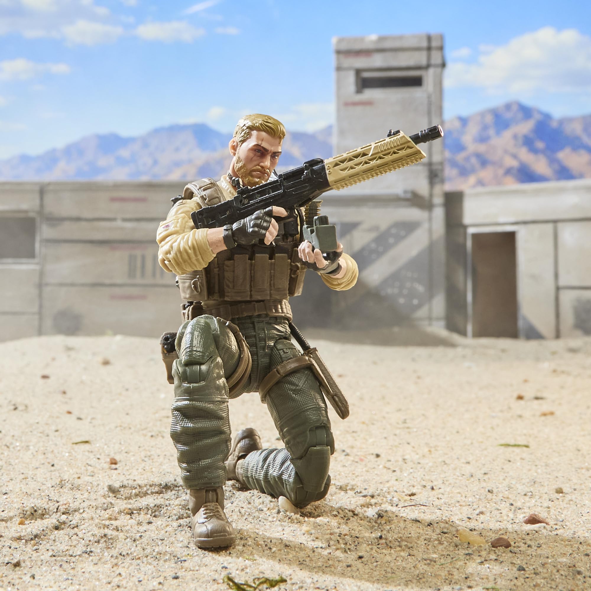 G.I. JOE Classified Series #208 Duke Action Figure - 15 cm Scale, 6 Accessories, Ages 4+ 9