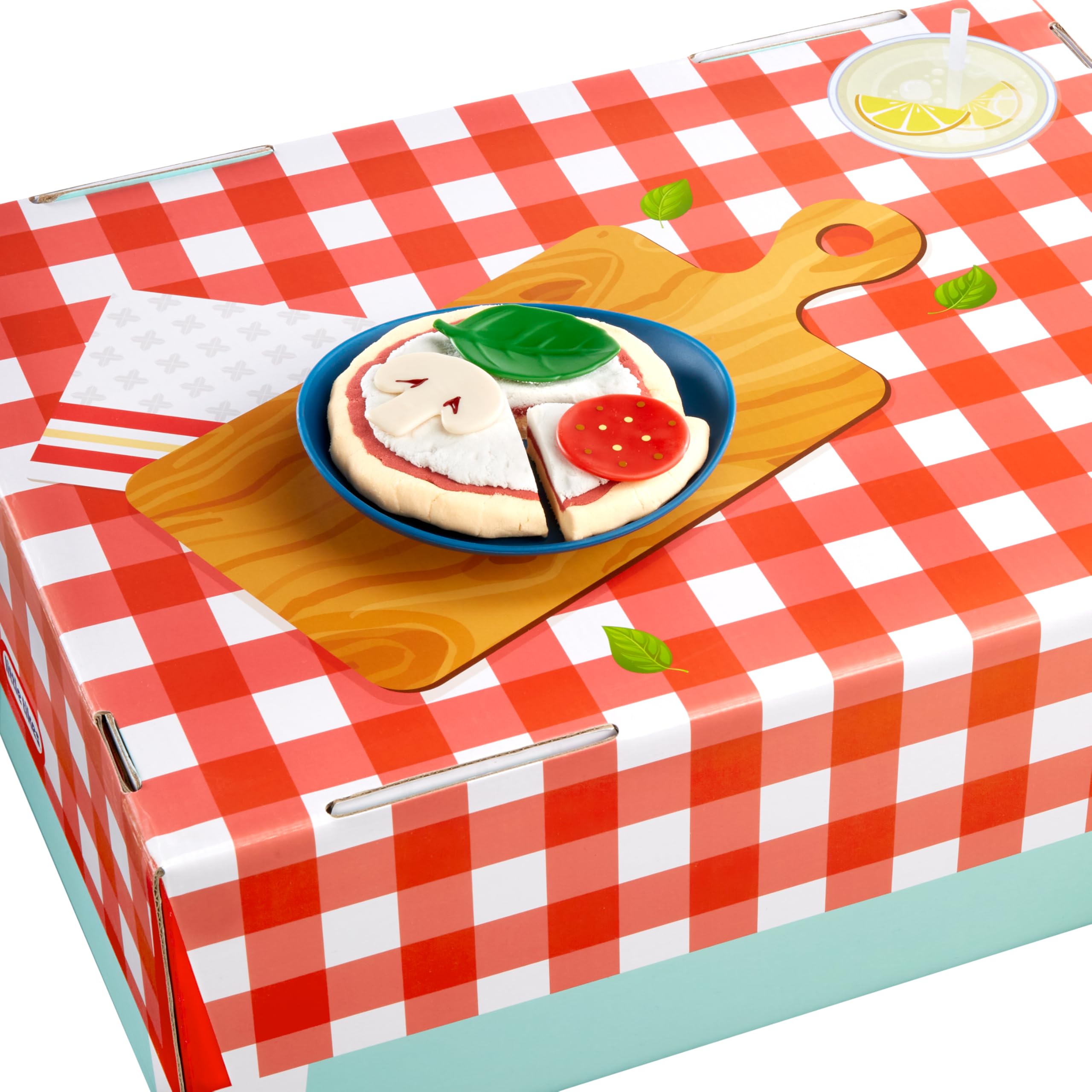 Little Tikes Creative Chefs Pizza Kit with Make-It Mix Play Sand and 22 Accessories 7