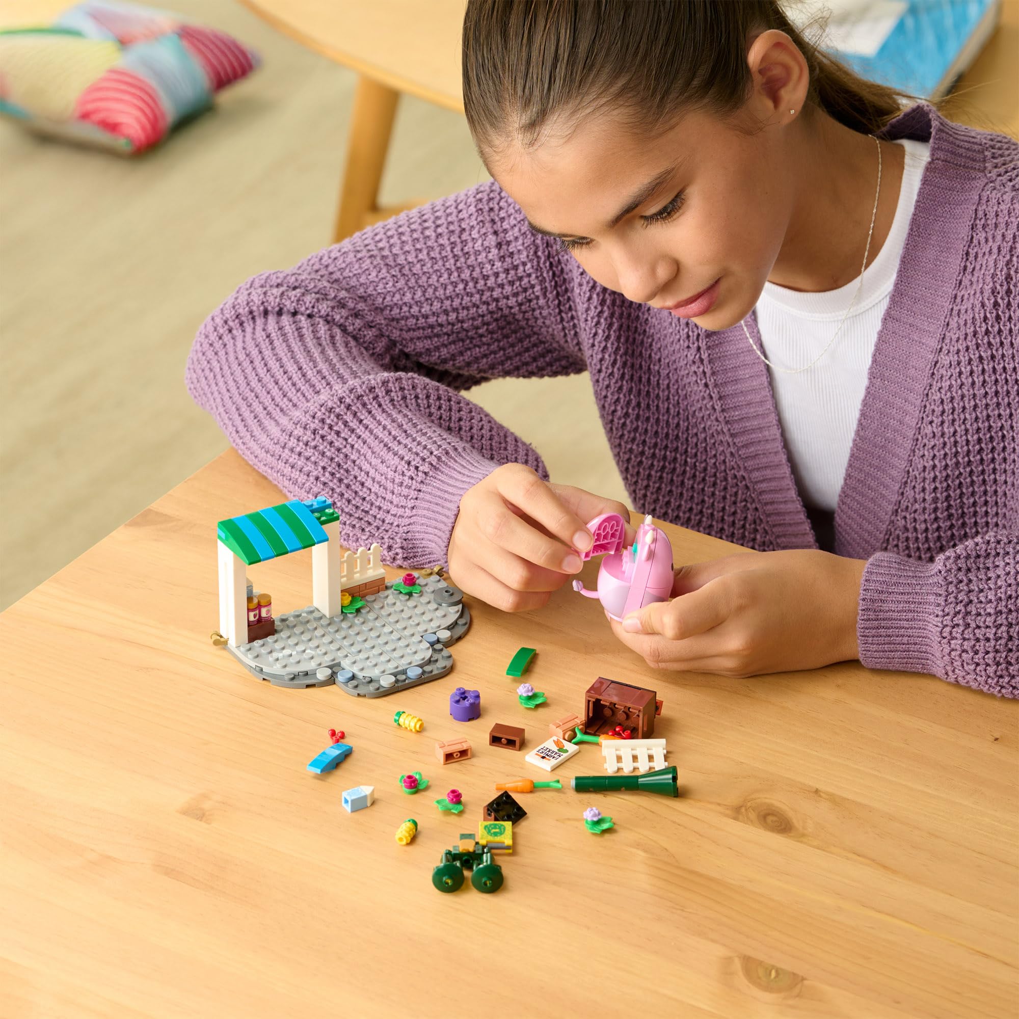 BLDR Squishmallows Patty’s Farmers Market Building Set - 136-Piece Playset with Patty the Pink Cow Figure 4