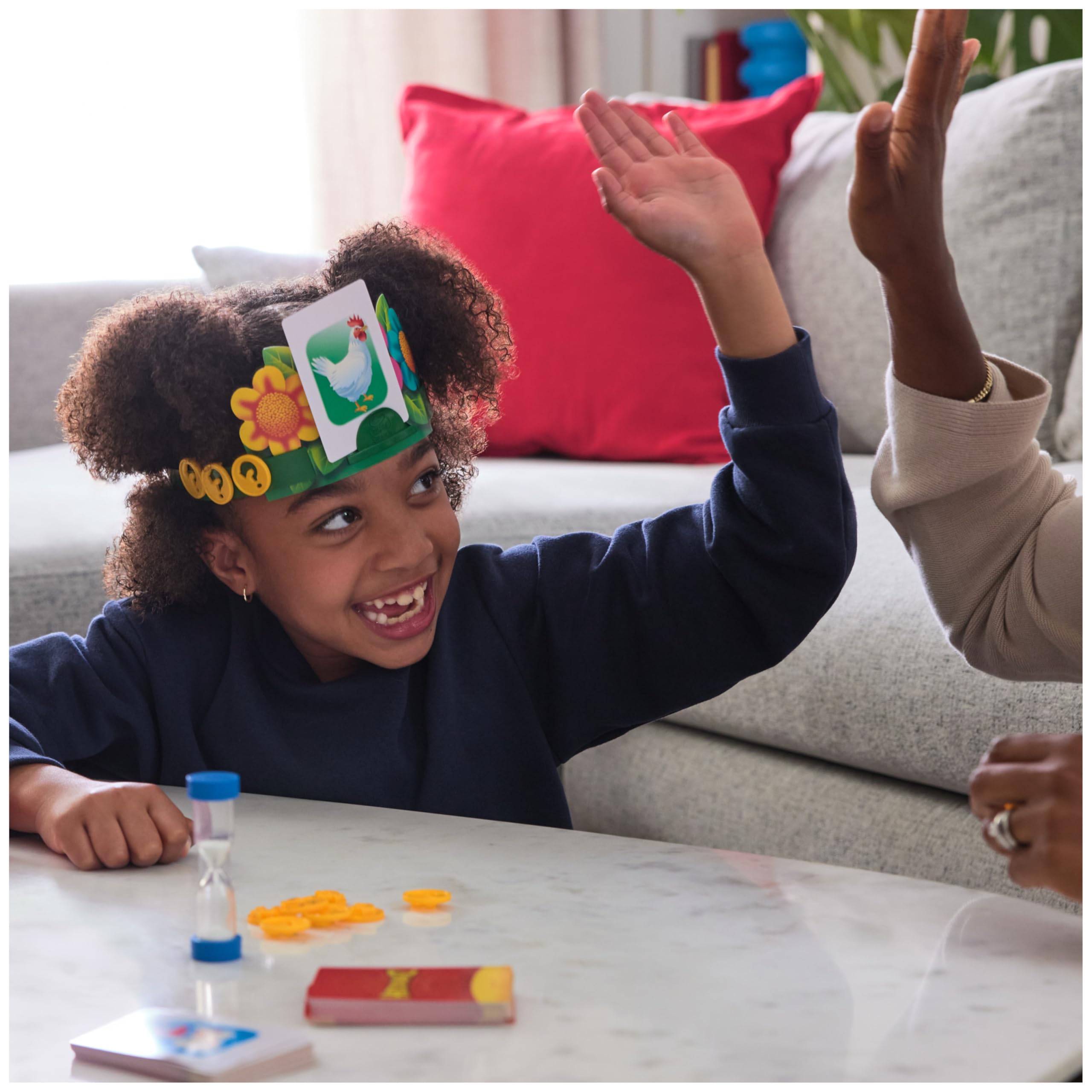 Spin Master Hedbanz 2nd Edition Picture Guessing Board Game 7