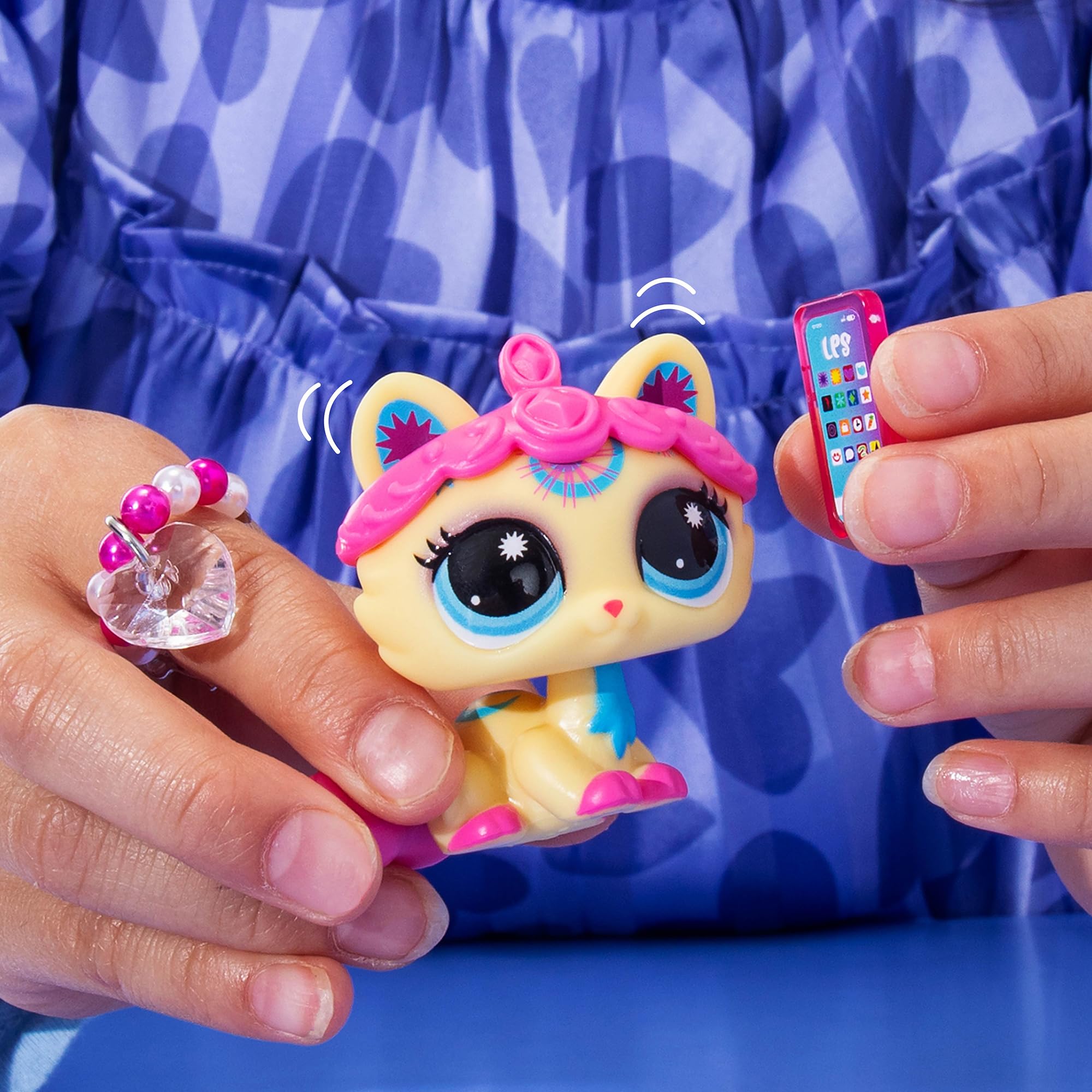 Littlest Pet Shop Sweet and Stylish Collection - Deluxe Ragdoll Cat Playset for Kids 6
