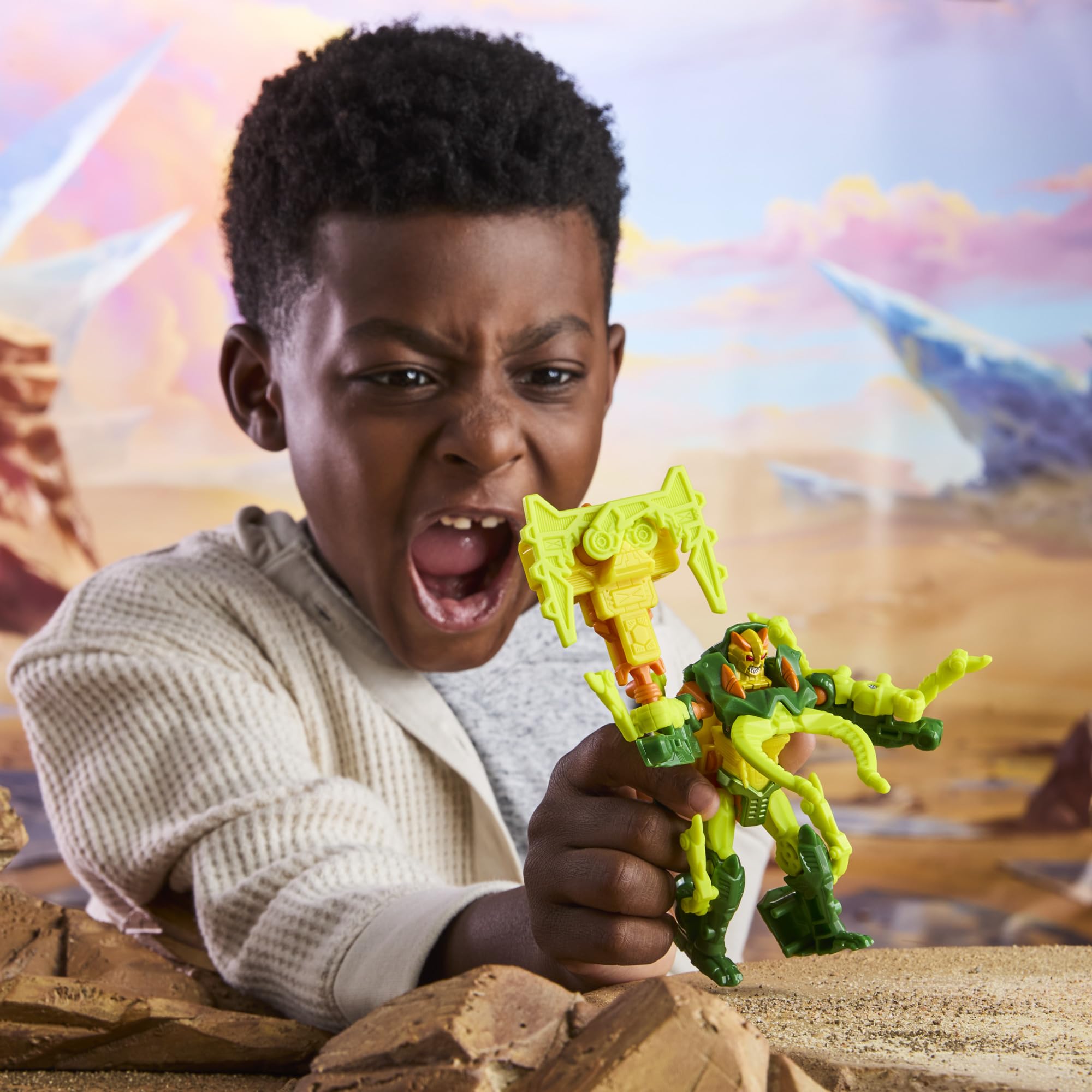 Transformers - CYBERWORLD Armored Cyber Changers Chop Shop Action Figure | 4-Inch Robot | Ages 6+ 5