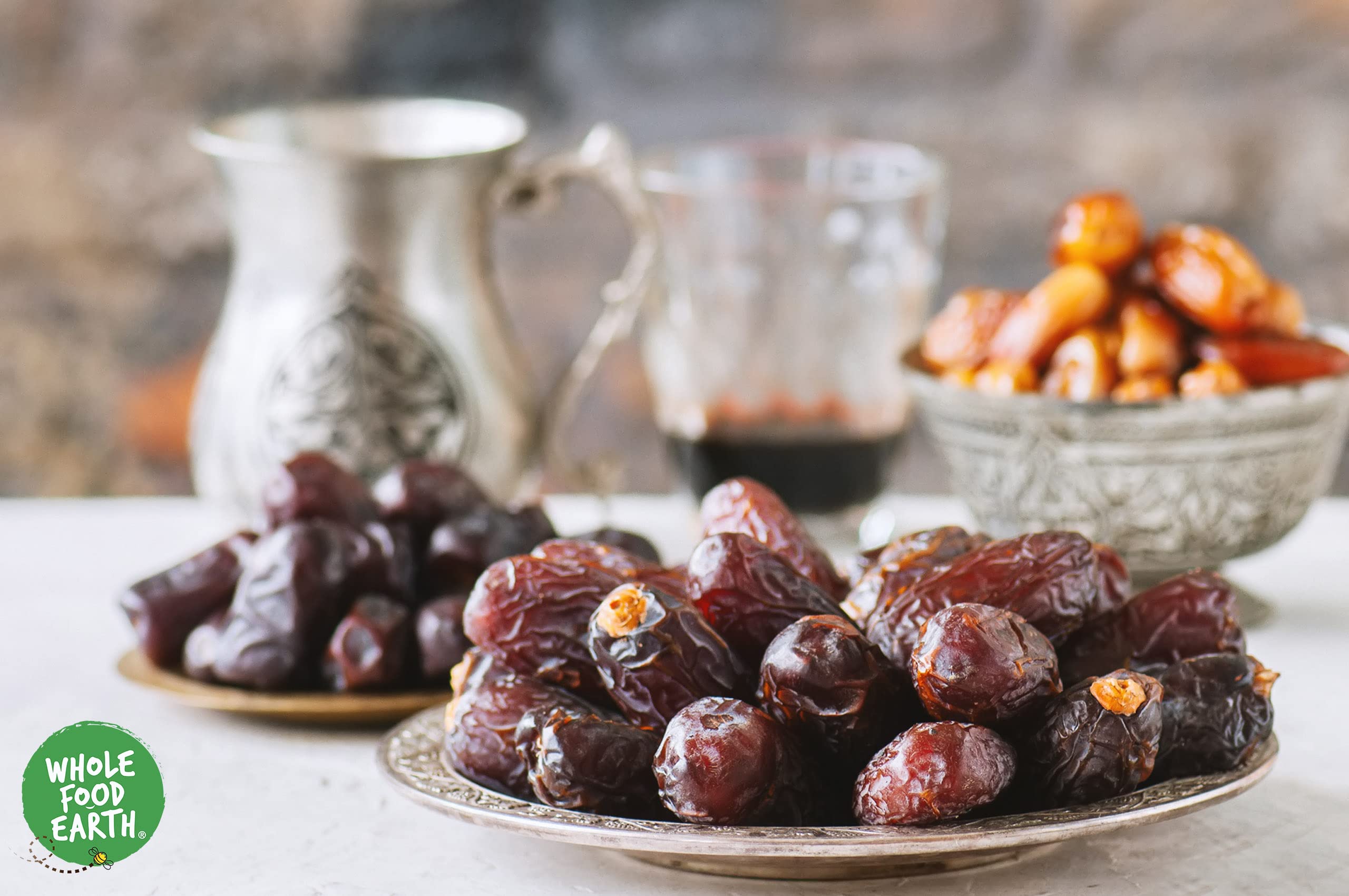Organic Dried Medjoul Dates – 1 kg | Raw | GMO Free | Wholefood Earth 4