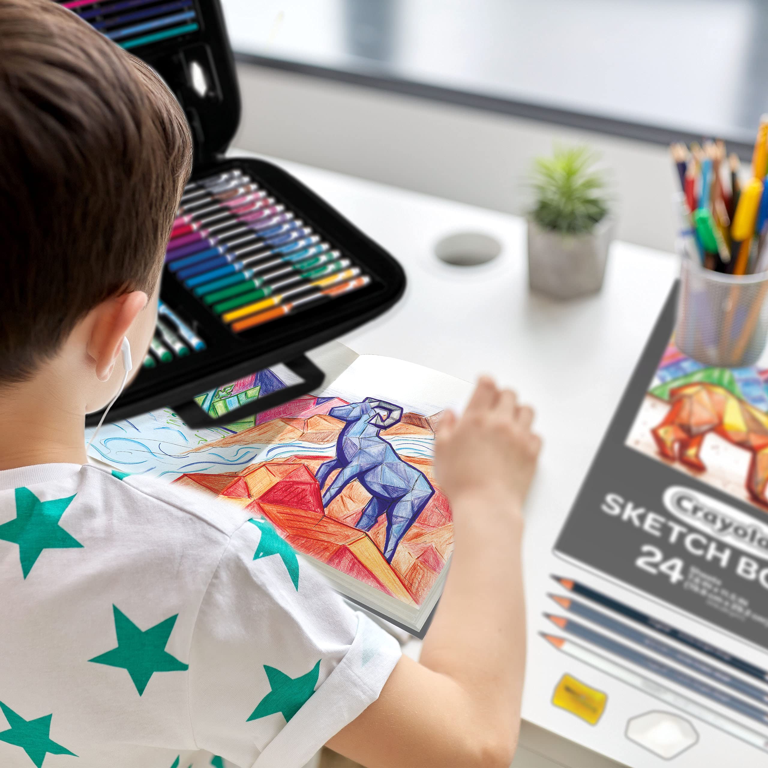 Crayola - Sketch & Color Art Kit 70+ Piece Set with Sketchbook 8