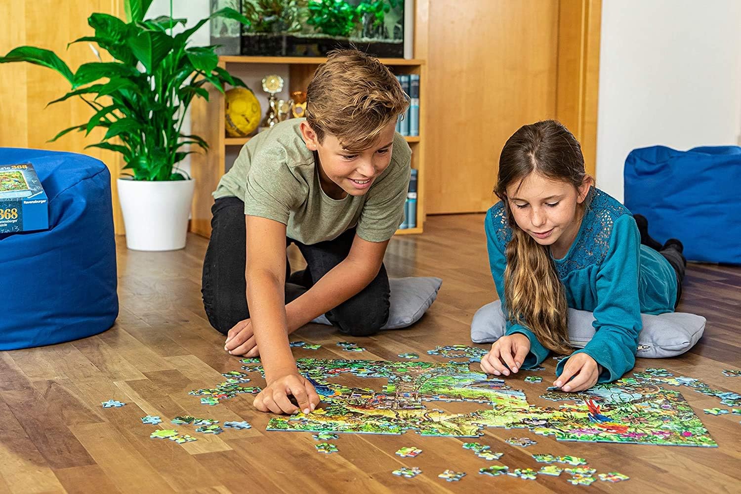 Ravensburger Animals of the World 300-Piece Jigsaw Puzzle with Extra Large Pieces - Ages 9+ 7