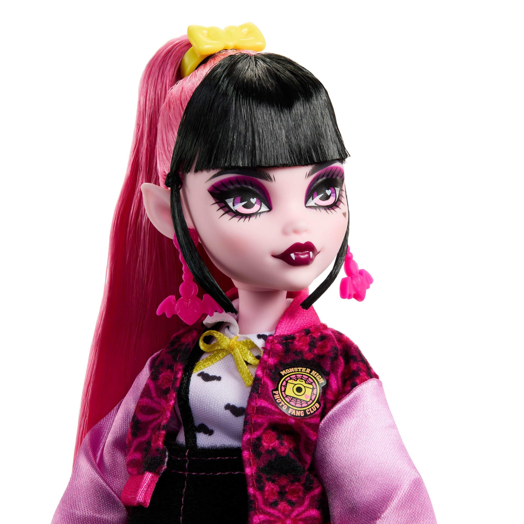 Monster High Draculaura Photography Club Playset - Ages 4+ 2