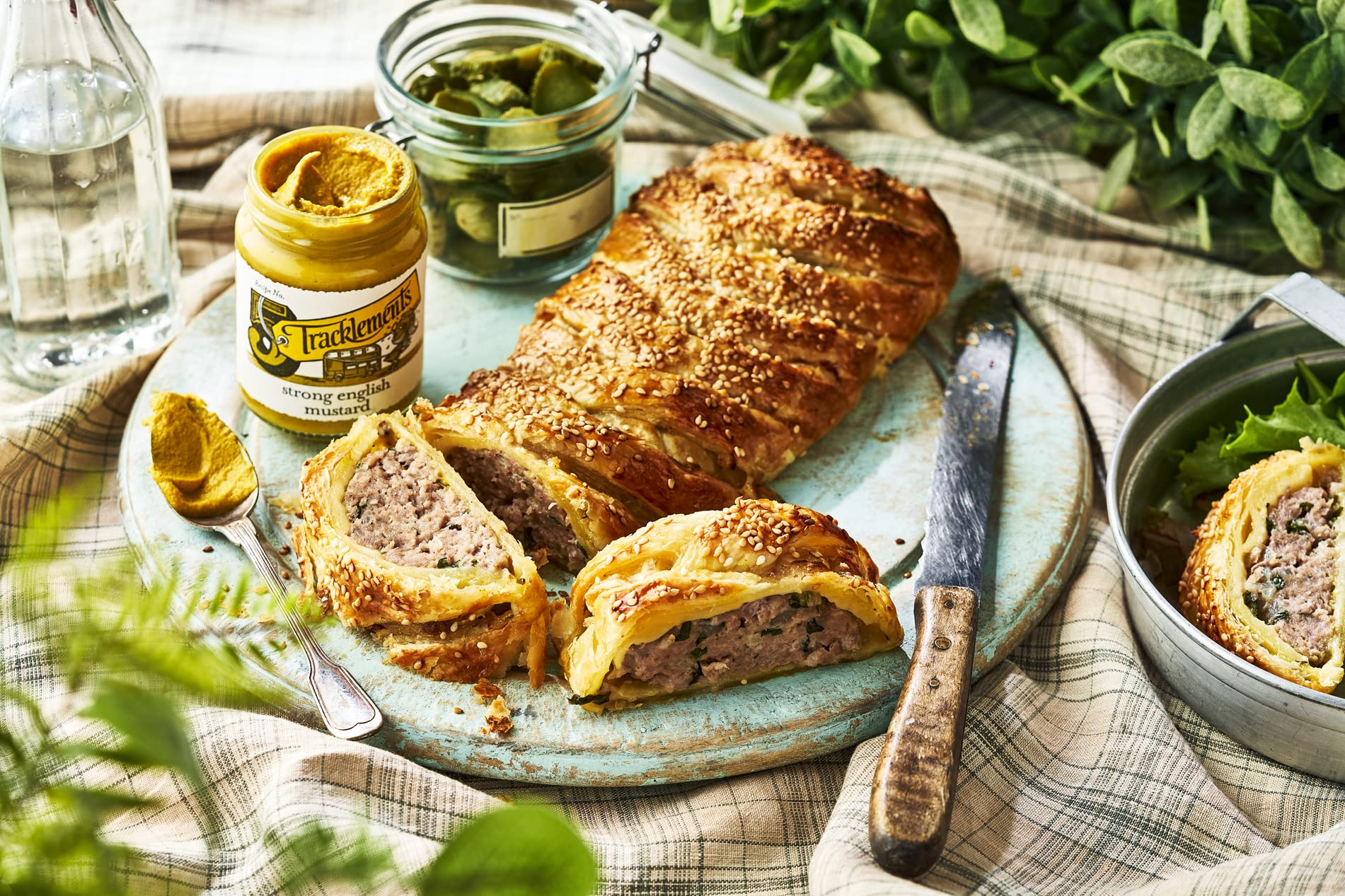 Tracklements Strong English Mustard - Traditional Hot Mustard for Gammon, Steak & Sausages 5