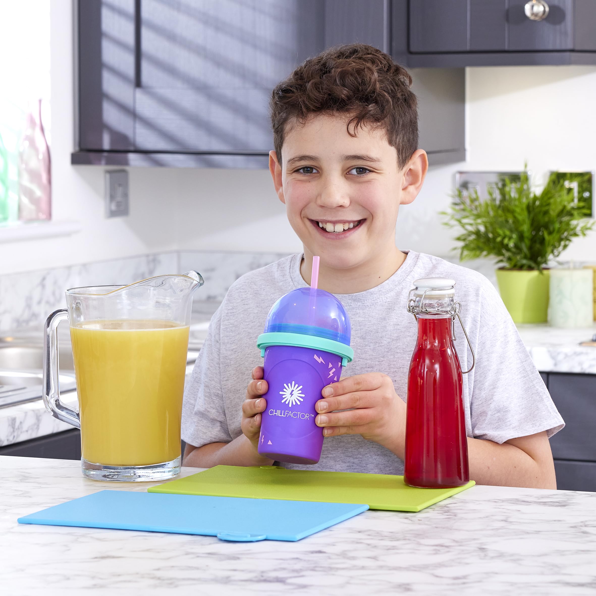Chill Factor Colour Shock Slushy Maker - Power Purple | Reusable | Ages 3+ 4
