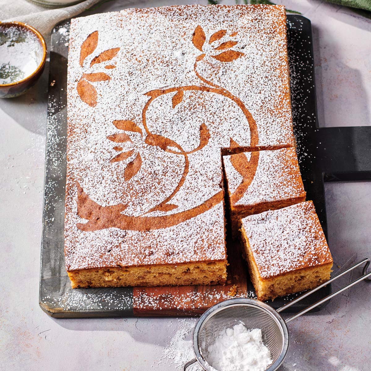 FunCakes Icing Sugar - Refined Icing Sugar of Confectioners' Quality, 900g 3