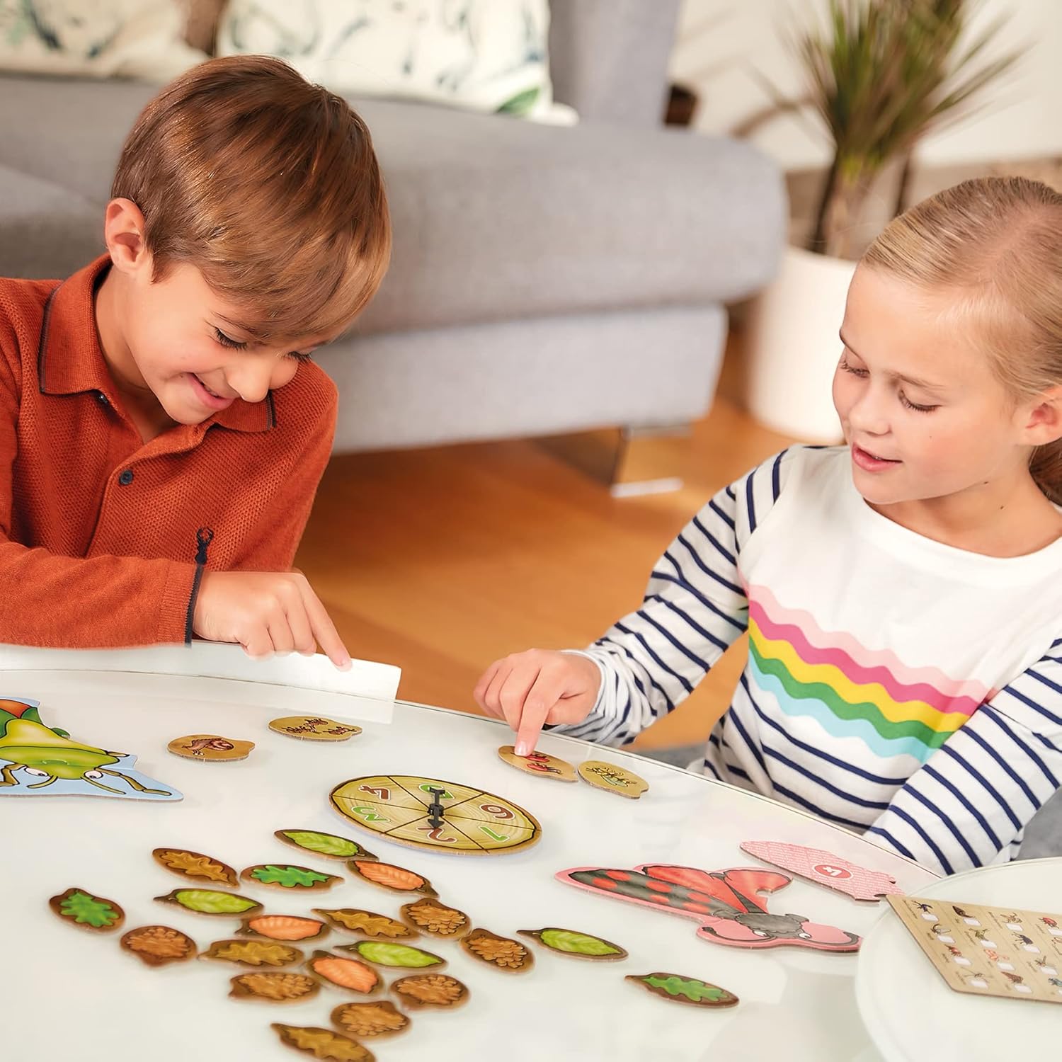 Orchard Toys Bug Hunters Game - Nature Themed Counting Board Game for Kids 7