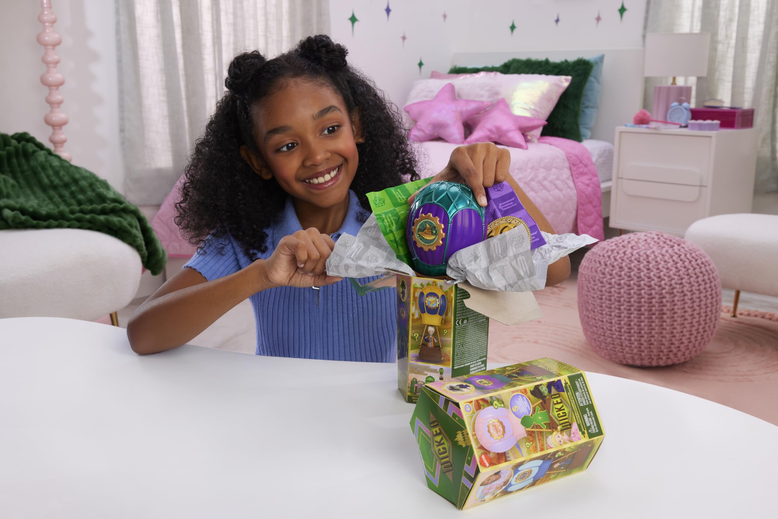 Mattel Universal Pictures’ Wicked Ozian Balloons Reveal Toy Set - Collectible Small Doll Playset for Kids 4+ 4