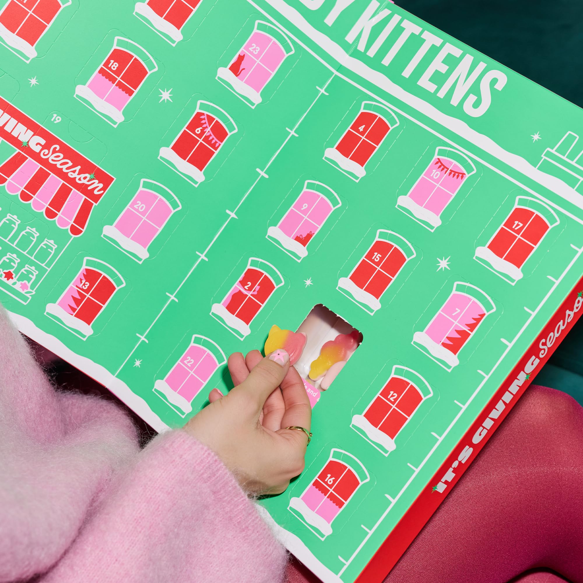 Candy Kittens 2025 Advent Calendar – 24 Days of Vegan Sweets with Natural Flavours 7